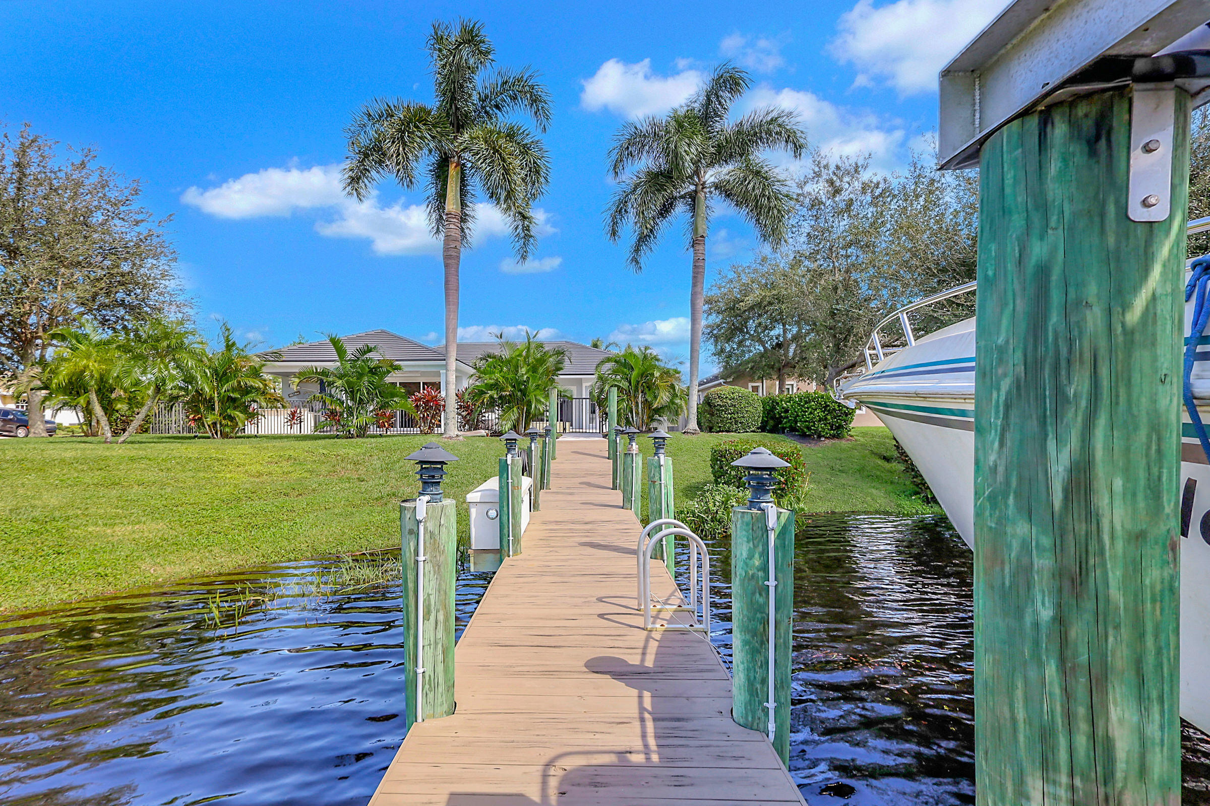 LOST RIVER MANORS - Residential Lease