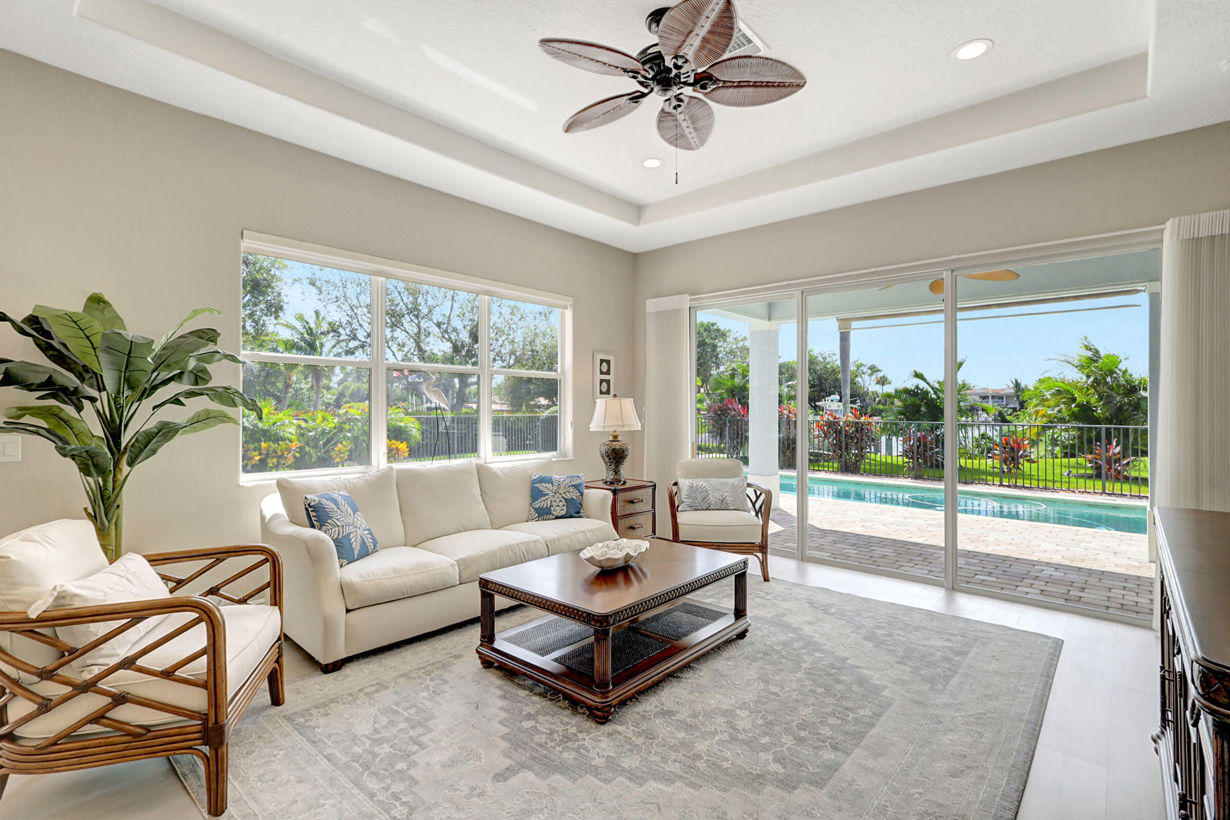 LOST RIVER MANORS - Residential Lease