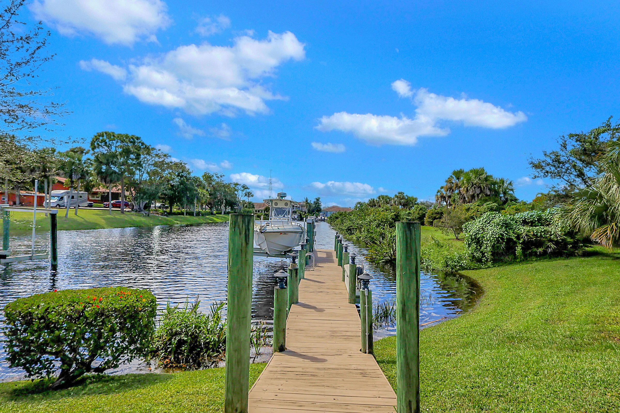 LOST RIVER MANORS - Residential Lease