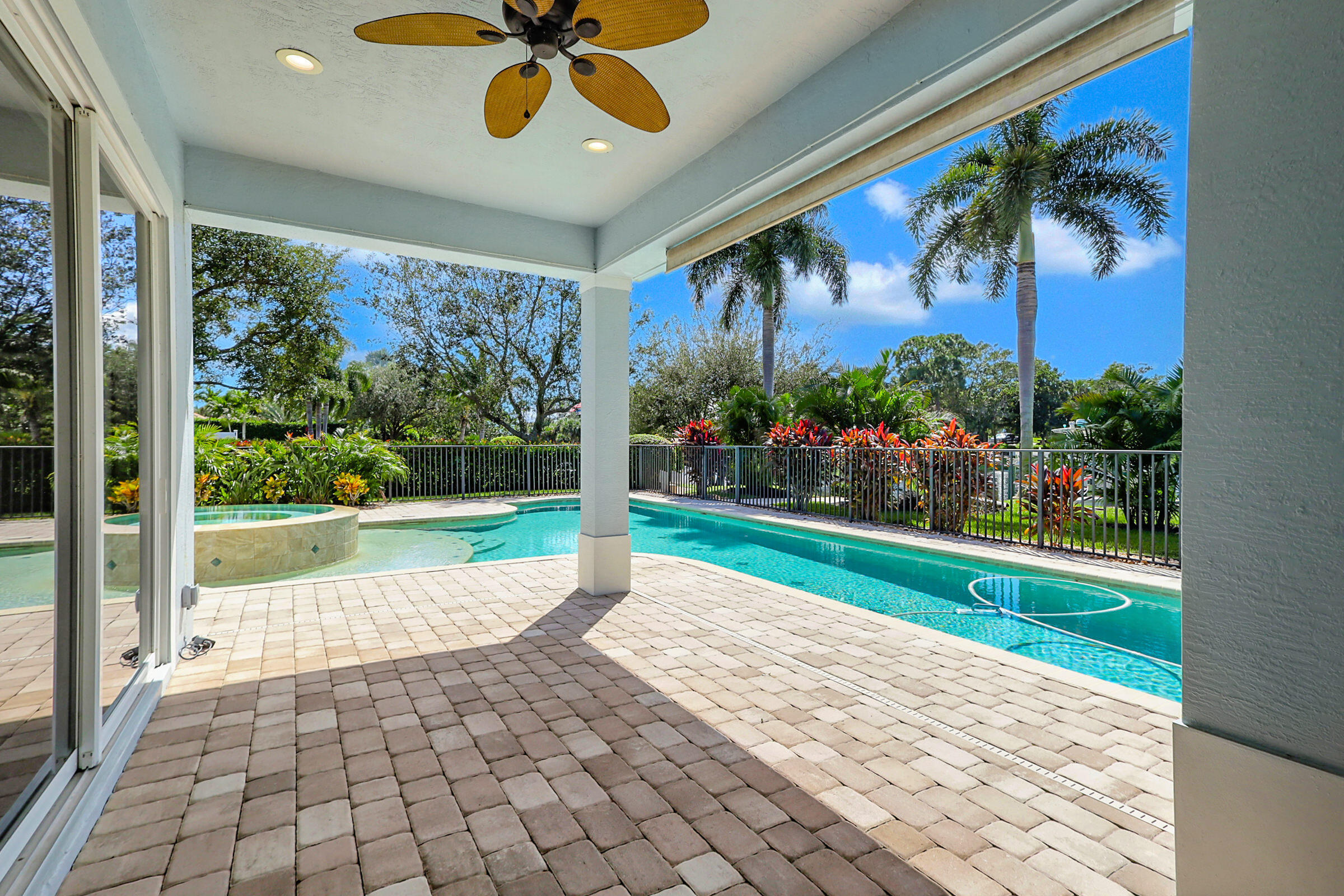 LOST RIVER MANORS - Residential Lease