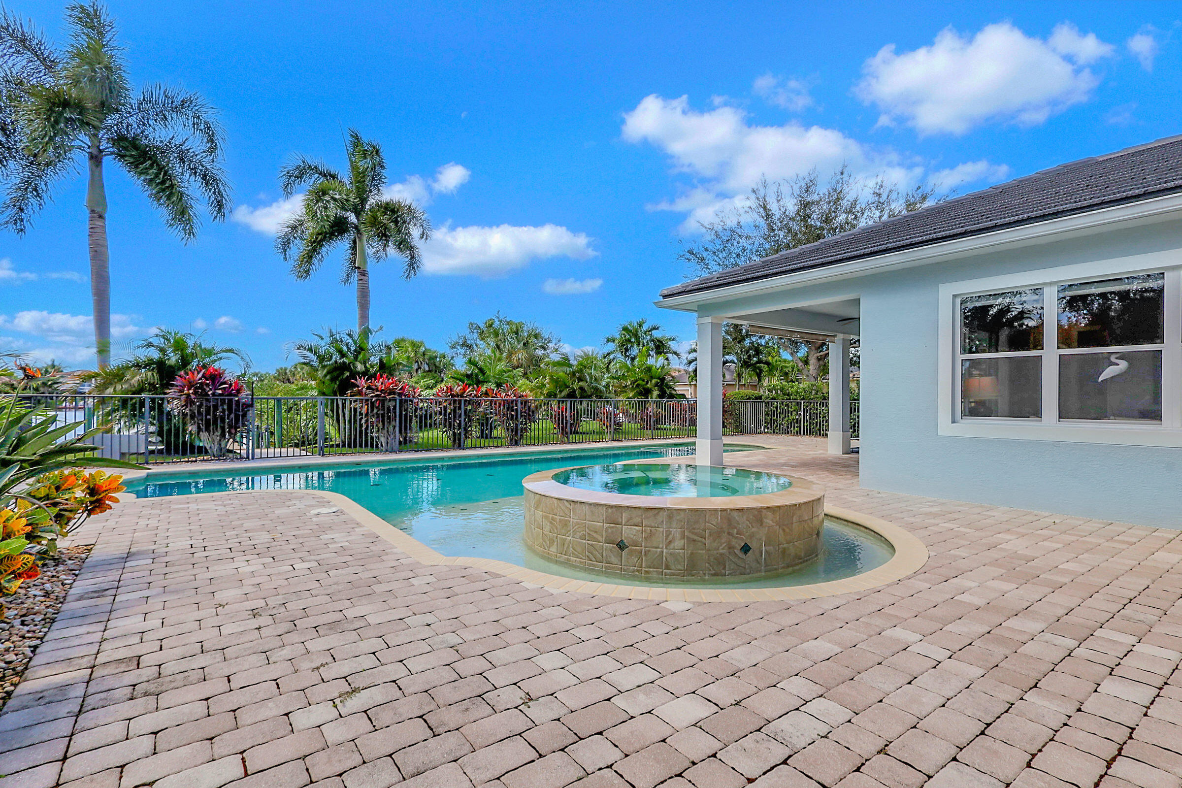 LOST RIVER MANORS - Residential Lease