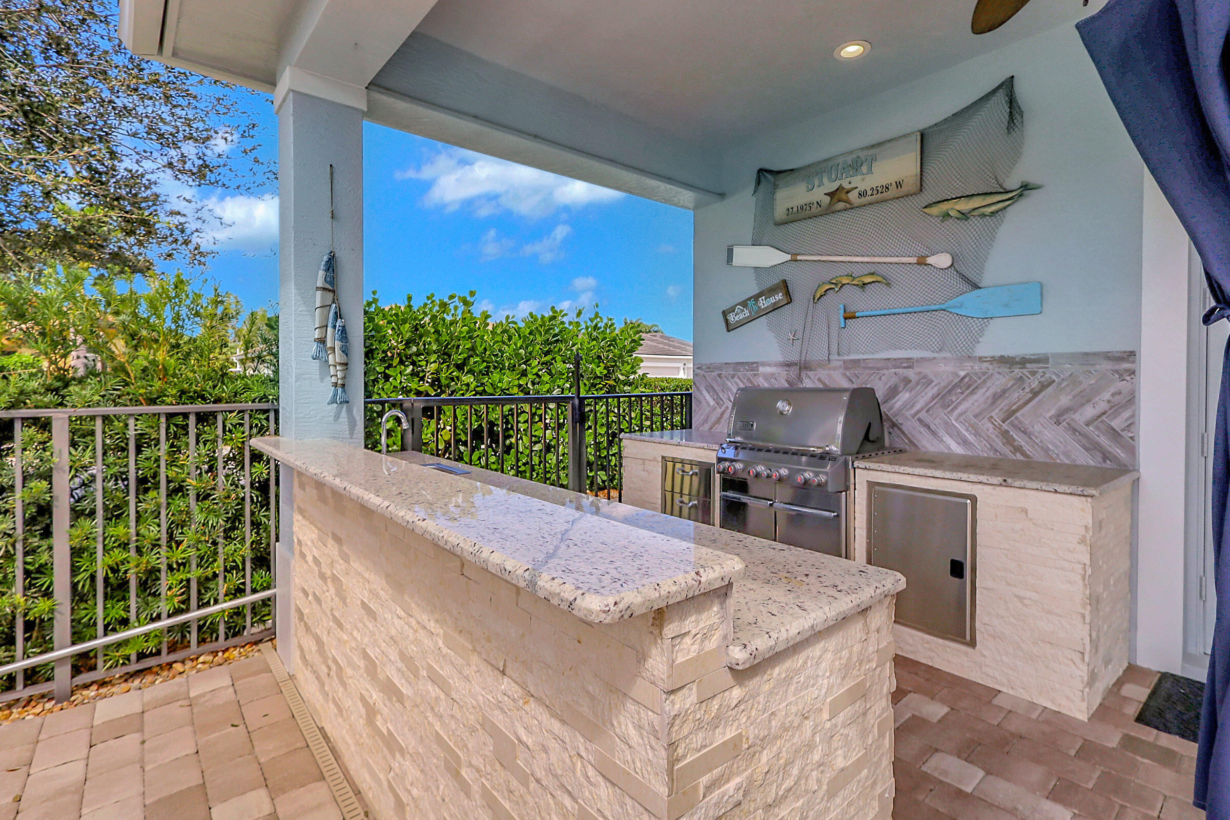 LOST RIVER MANORS - Residential Lease