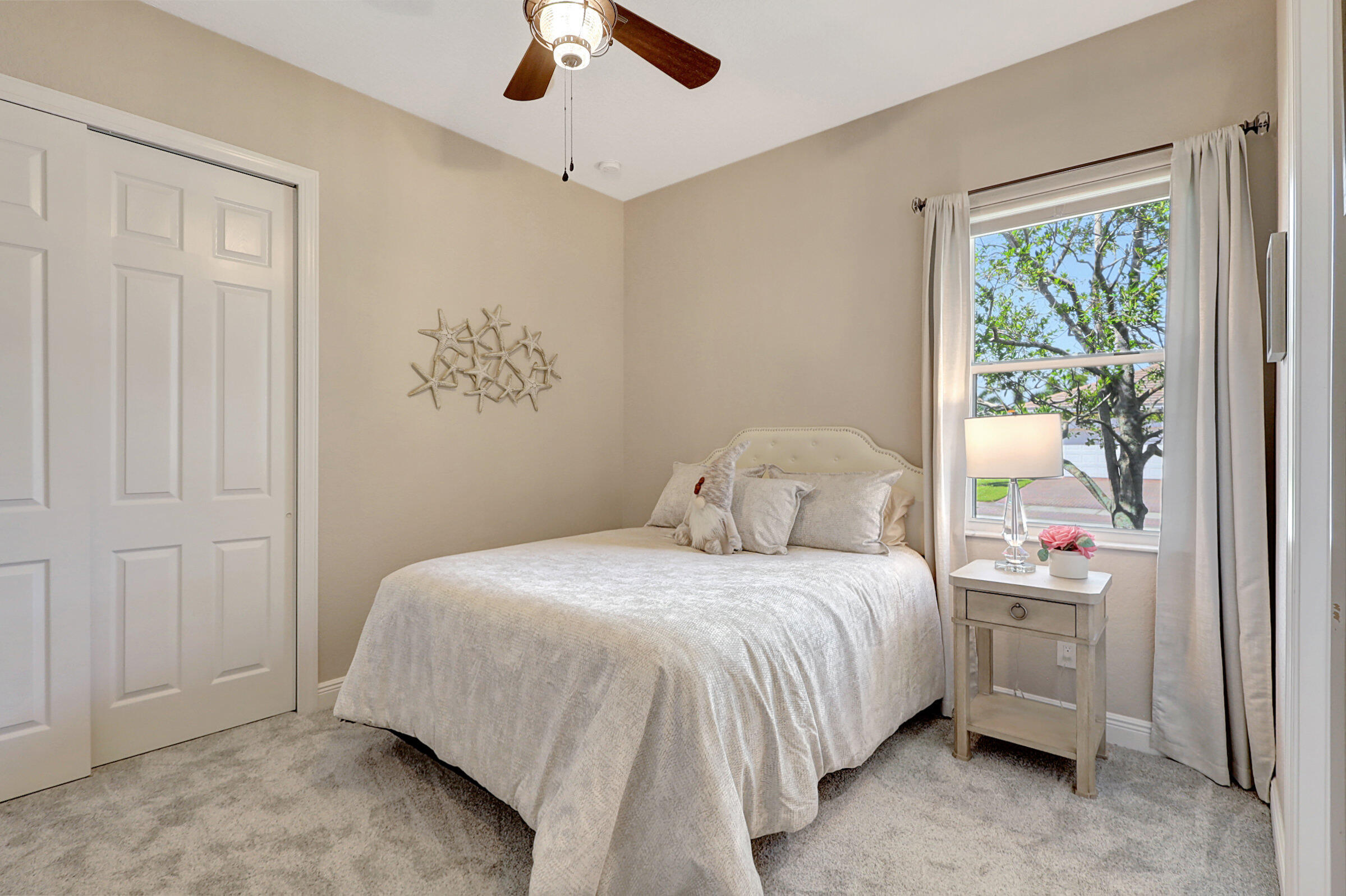 LOST RIVER MANORS - Residential Lease