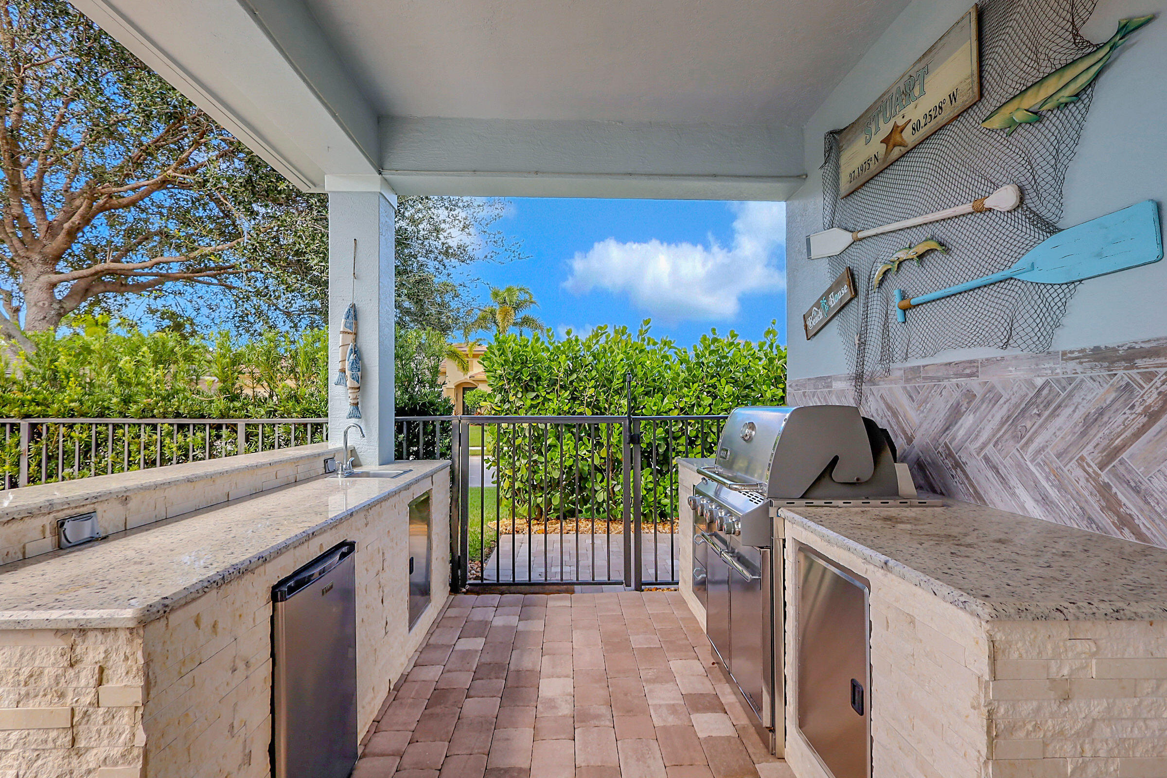LOST RIVER MANORS - Residential Lease