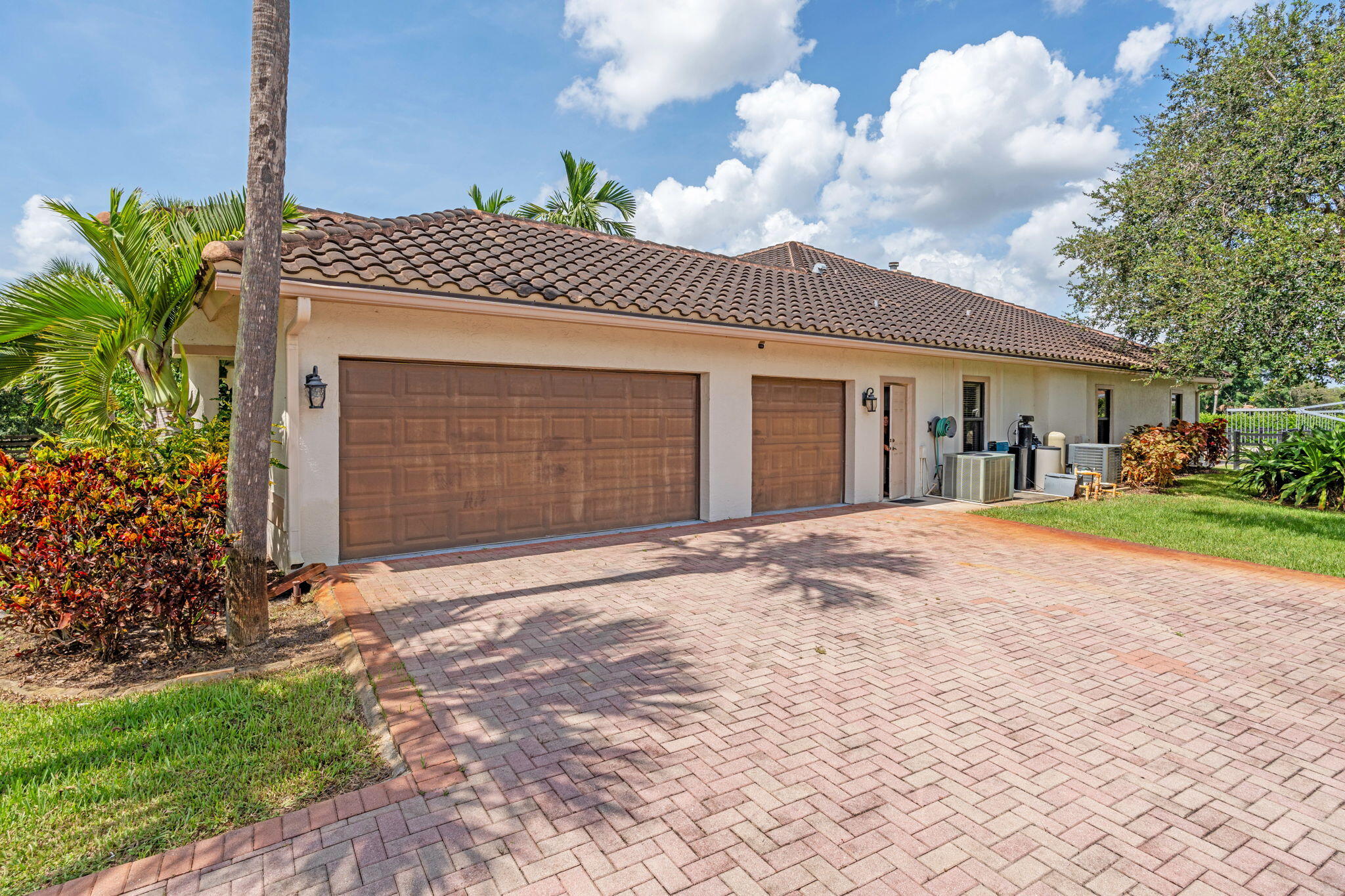 PADDOCK PARK NO 2 OF WELLINGTON - Residential