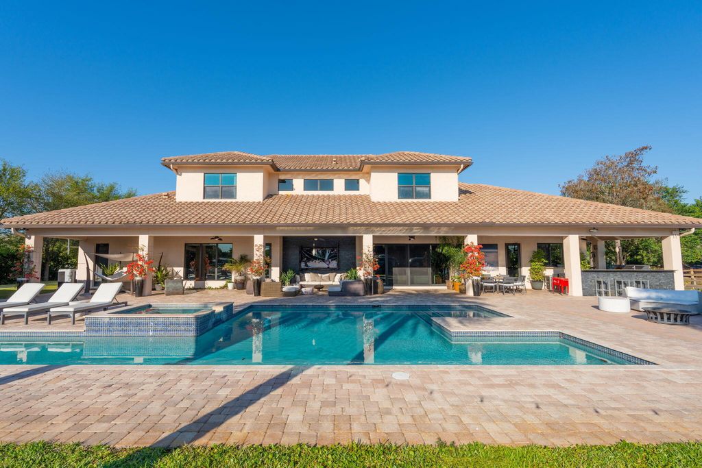 Photo of 1601 Clydesdale Avenue, Wellington, FL 33414 (MLS # R11160100)