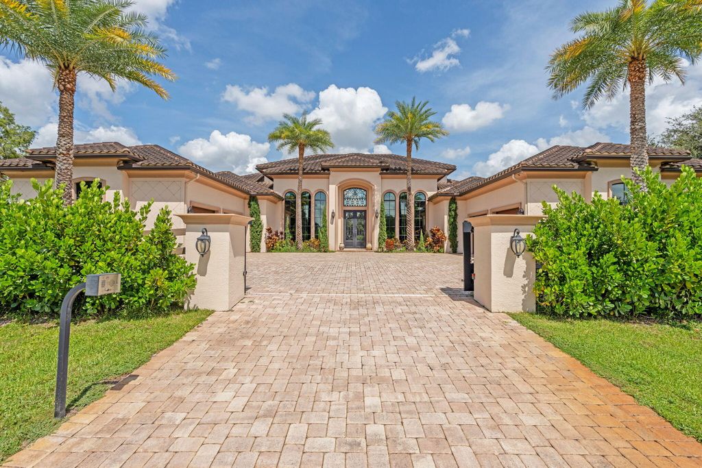 Photo of 1601 Clydesdale Avenue, Wellington, FL 33414 (MLS # R11160100)