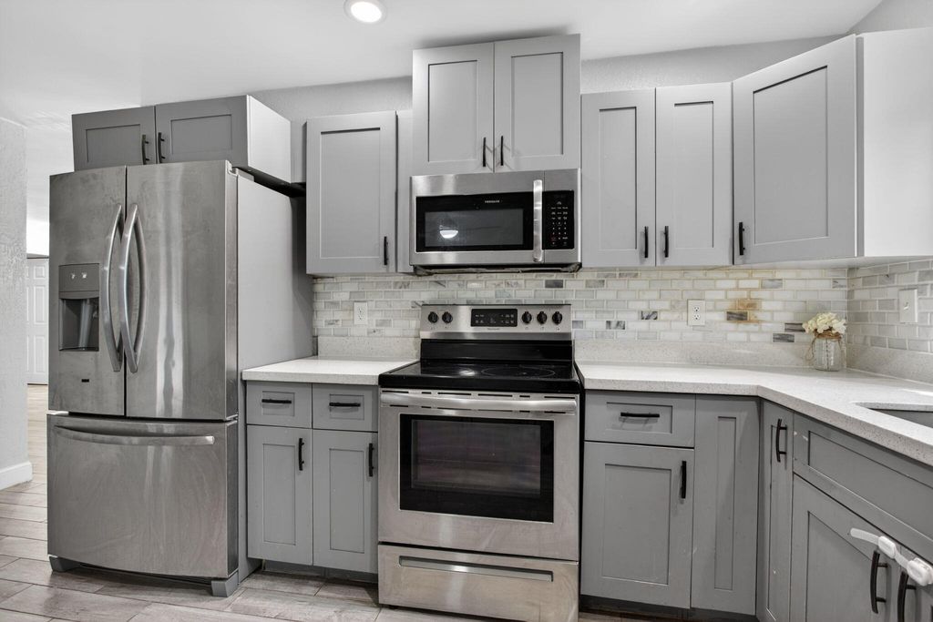 Photo of 7504 NW 40th Place, Coral Springs, FL 33065 (MLS # B26020544)