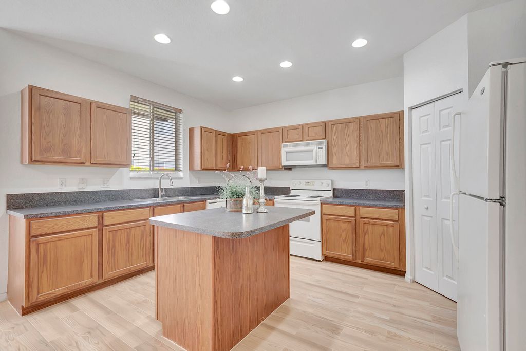 Photo of 2767 S Evergreen Circle, Boynton Beach, FL 33426 (MLS # R10957725)