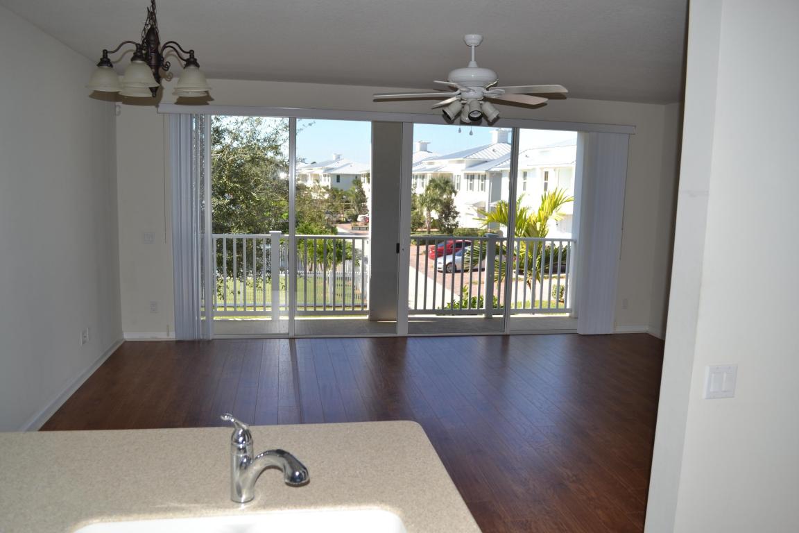 MALLORY CREEK AT ABACOA - Residential Lease