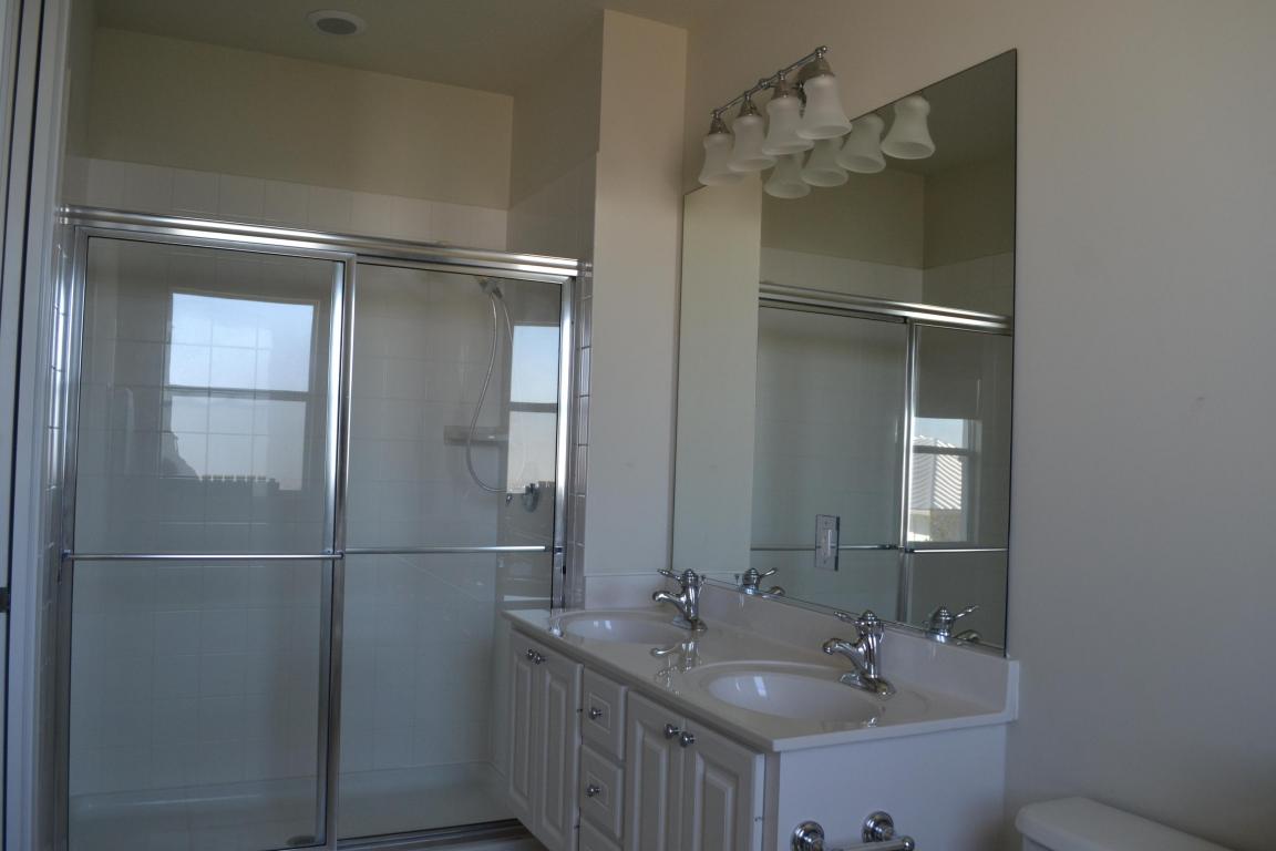 MALLORY CREEK AT ABACOA - Residential Lease