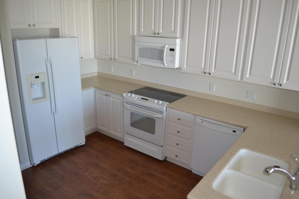 MALLORY CREEK AT ABACOA - Residential Lease