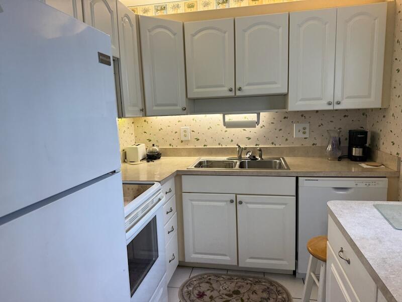 VISTA PINES CONDO - Residential