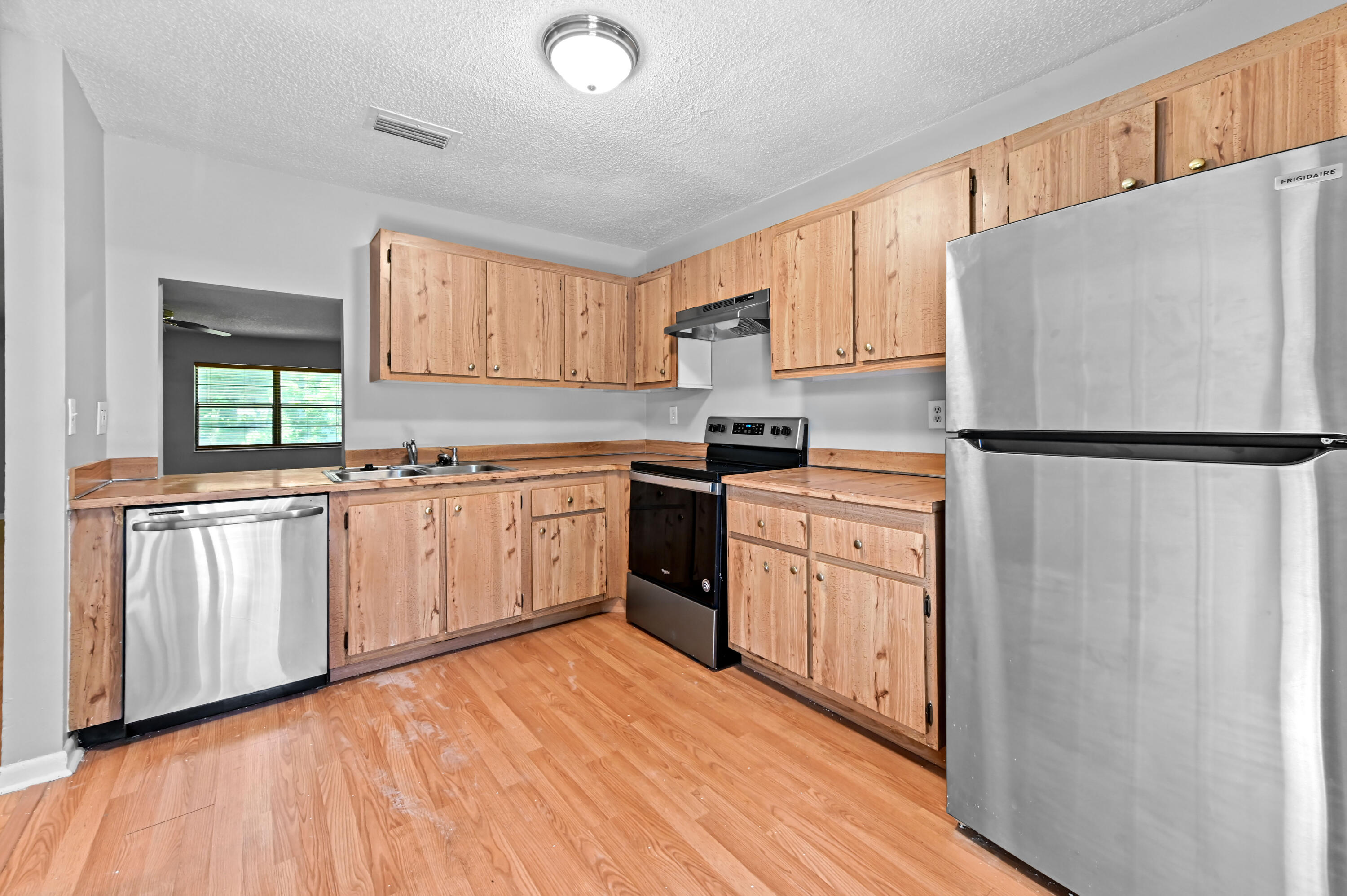 81 Westecunk Drive