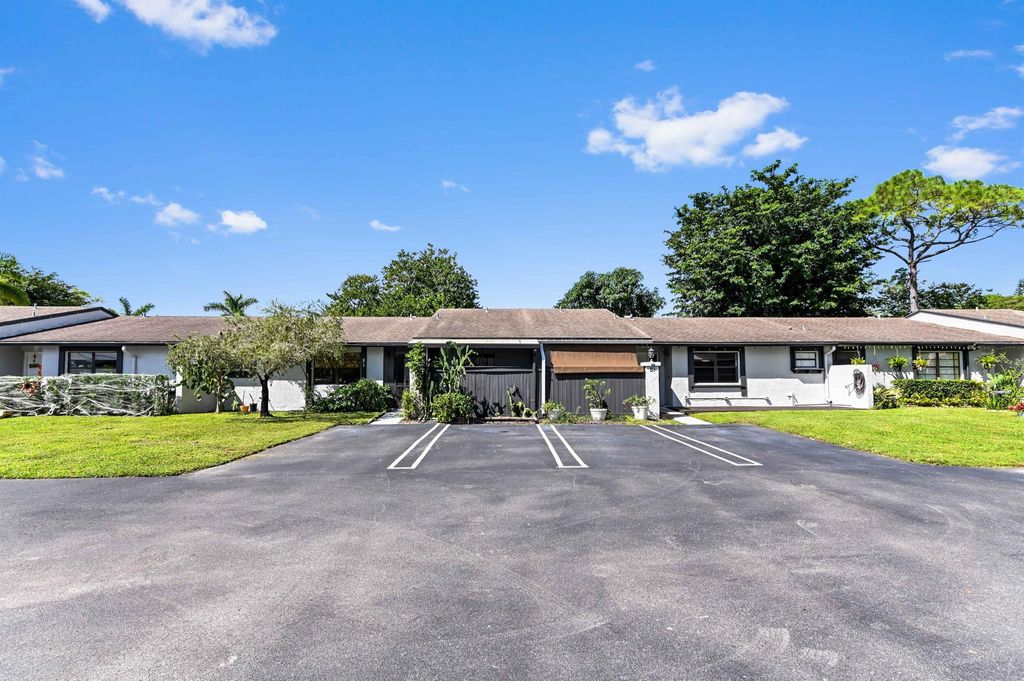 Photo of 81 Westecunk Drive, Royal Palm Beach, FL 33411 (MLS # R11132853)