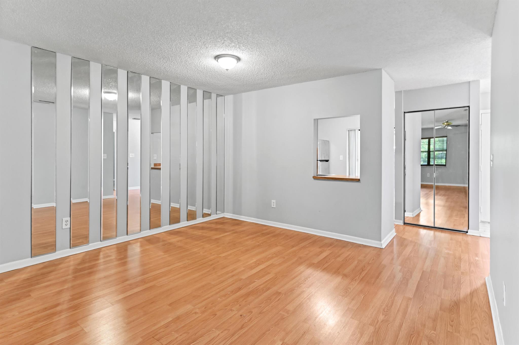 INDIAN TRAIL VILLAS - Residential