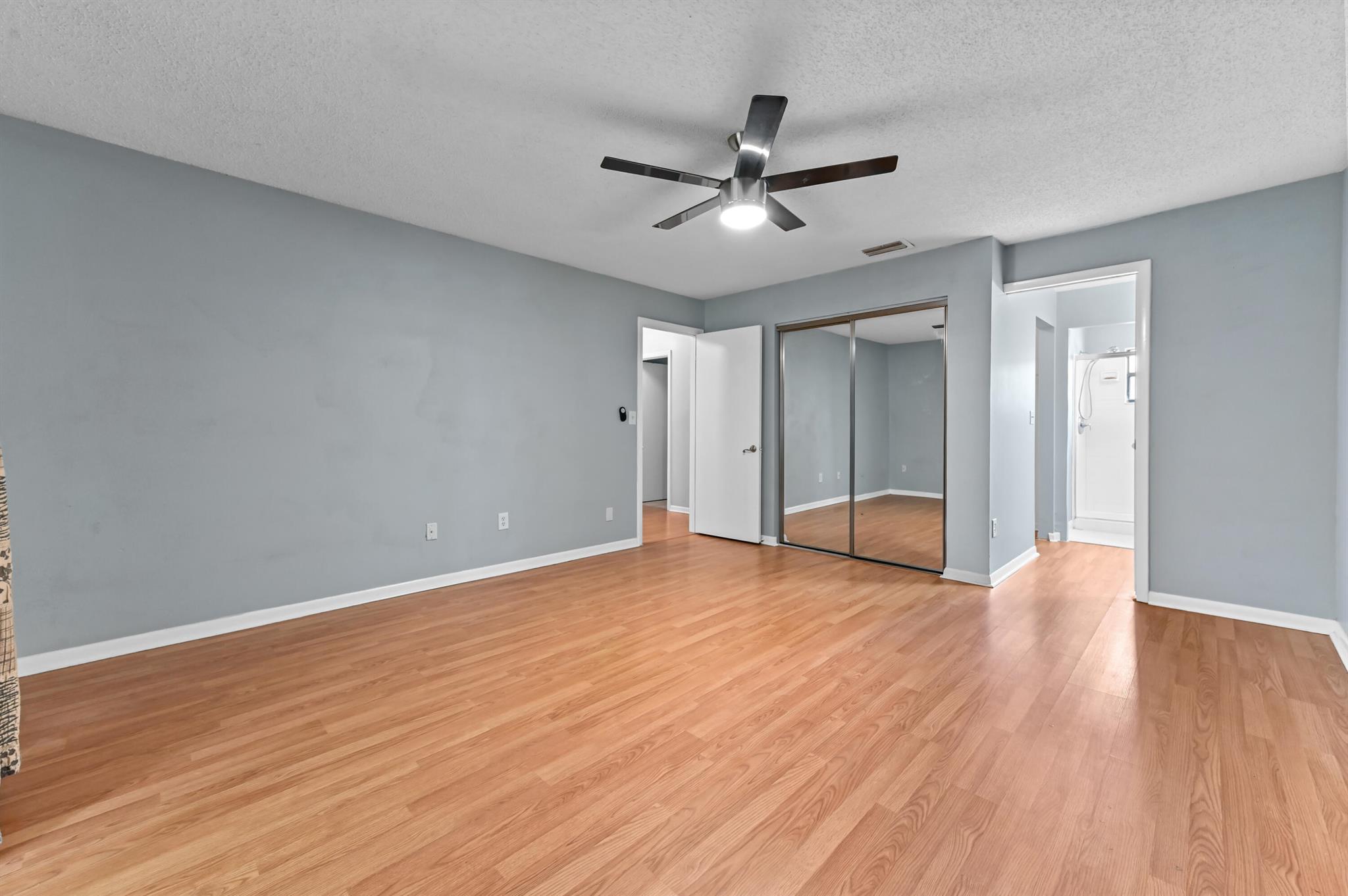 INDIAN TRAIL VILLAS - Residential