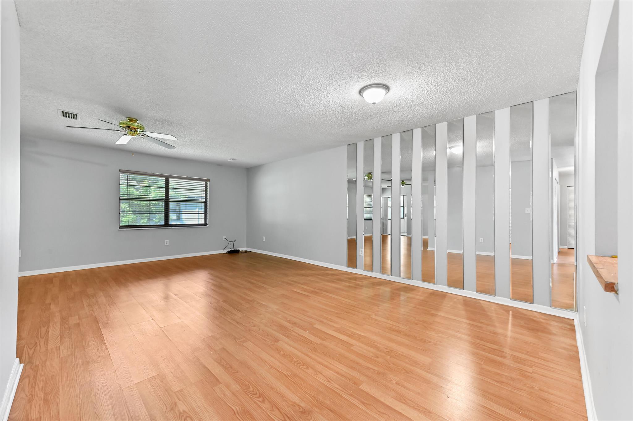 INDIAN TRAIL VILLAS - Residential