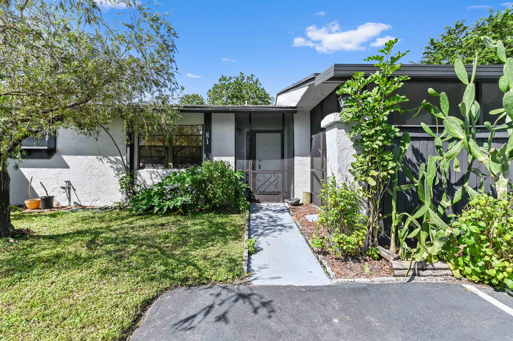 INDIAN TRAIL VILLAS - Residential