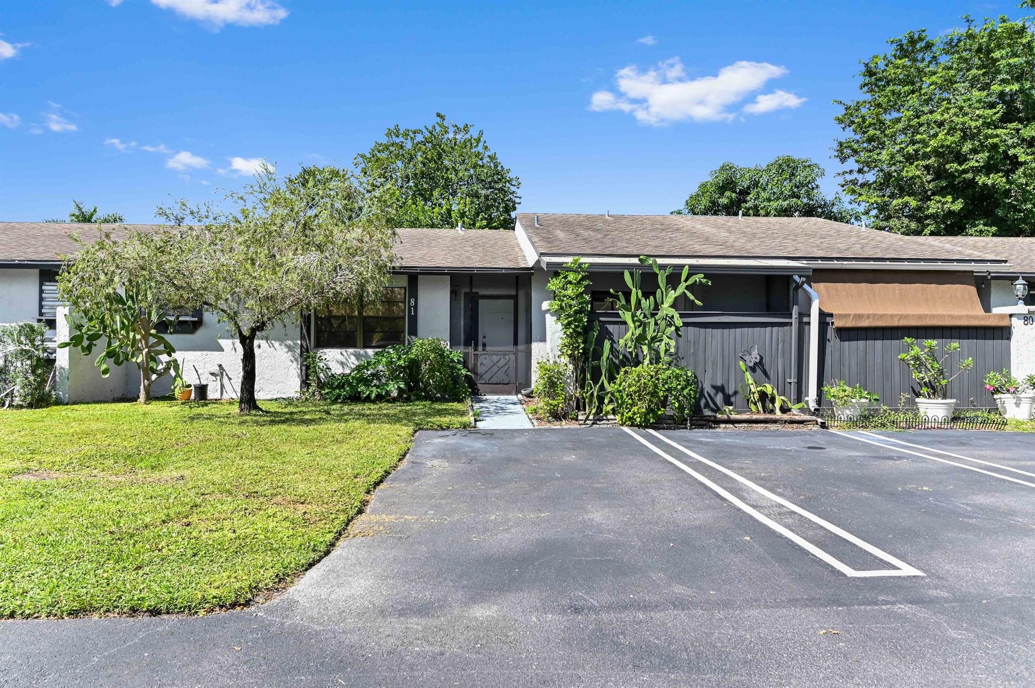 INDIAN TRAIL VILLAS - Residential