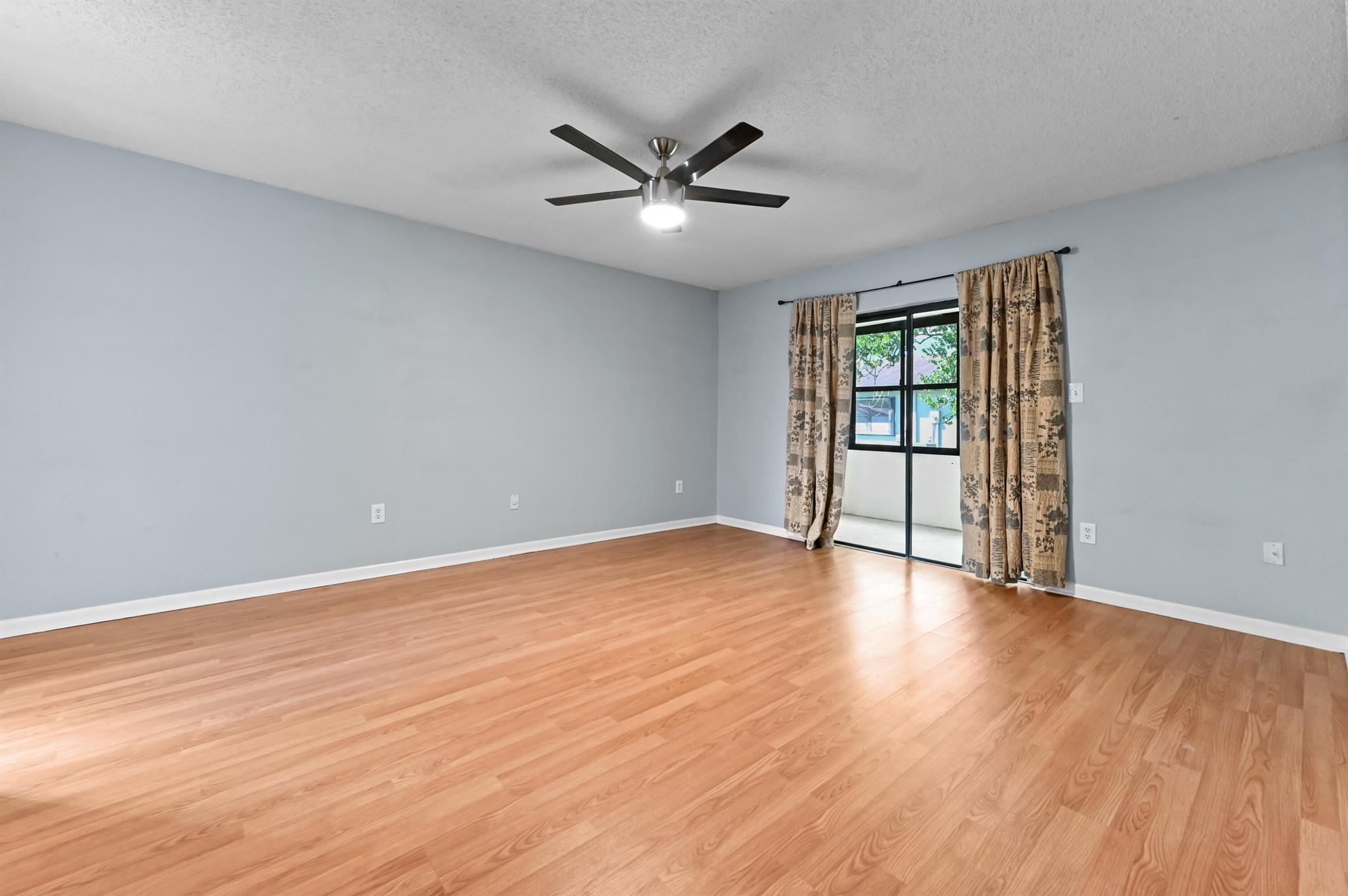 INDIAN TRAIL VILLAS - Residential