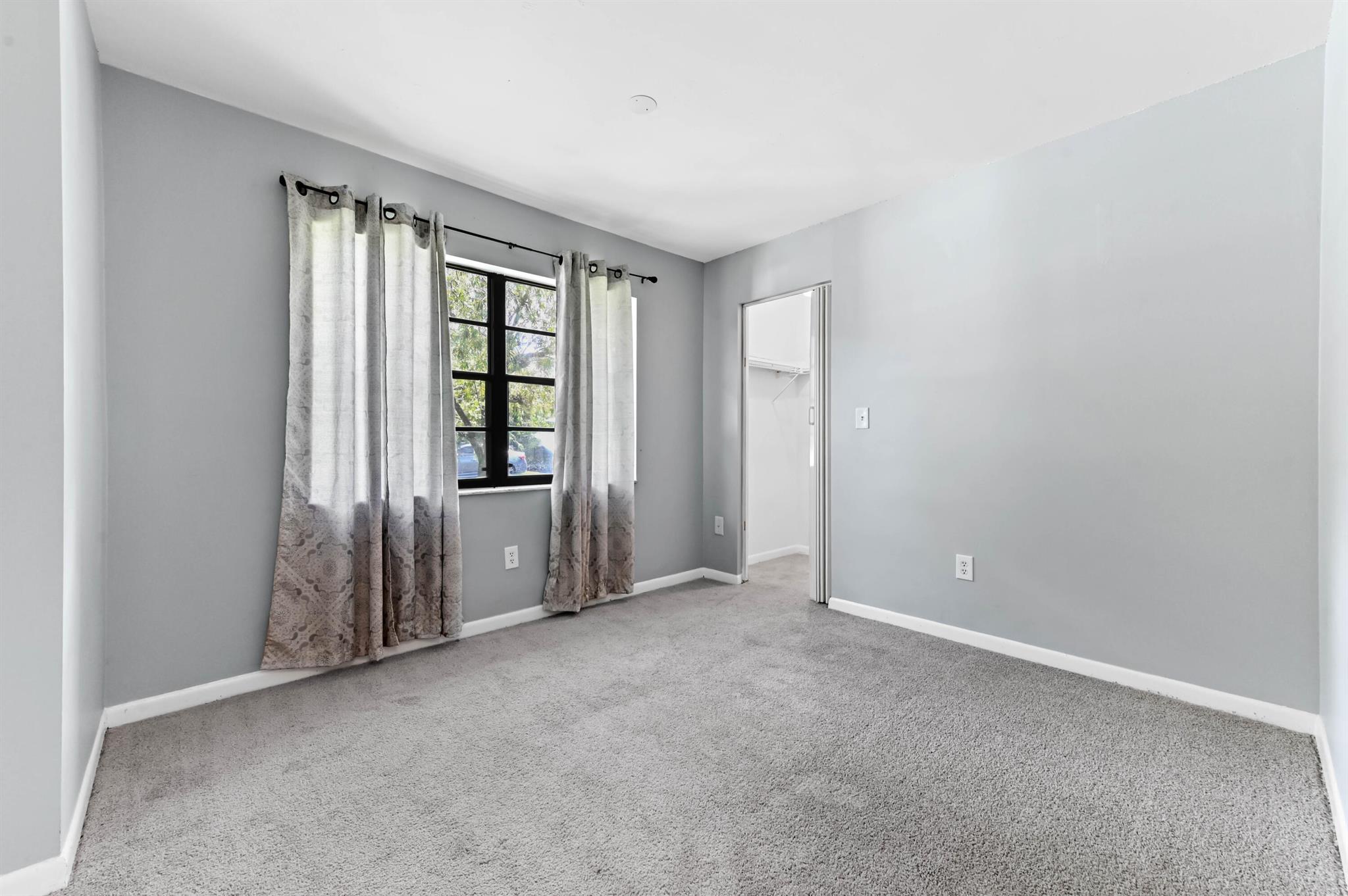 INDIAN TRAIL VILLAS - Residential