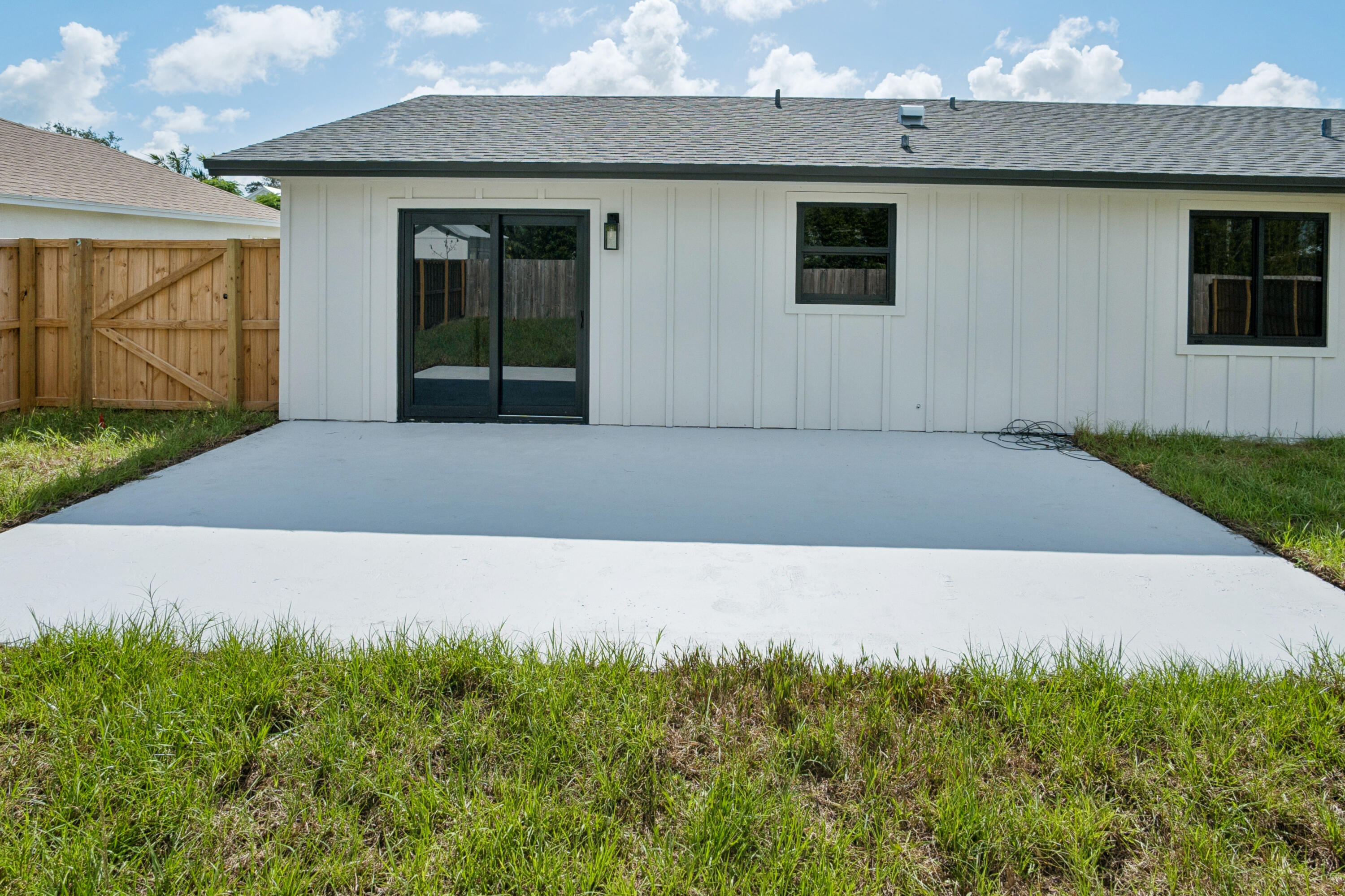 SANDY RIDGE - Residential