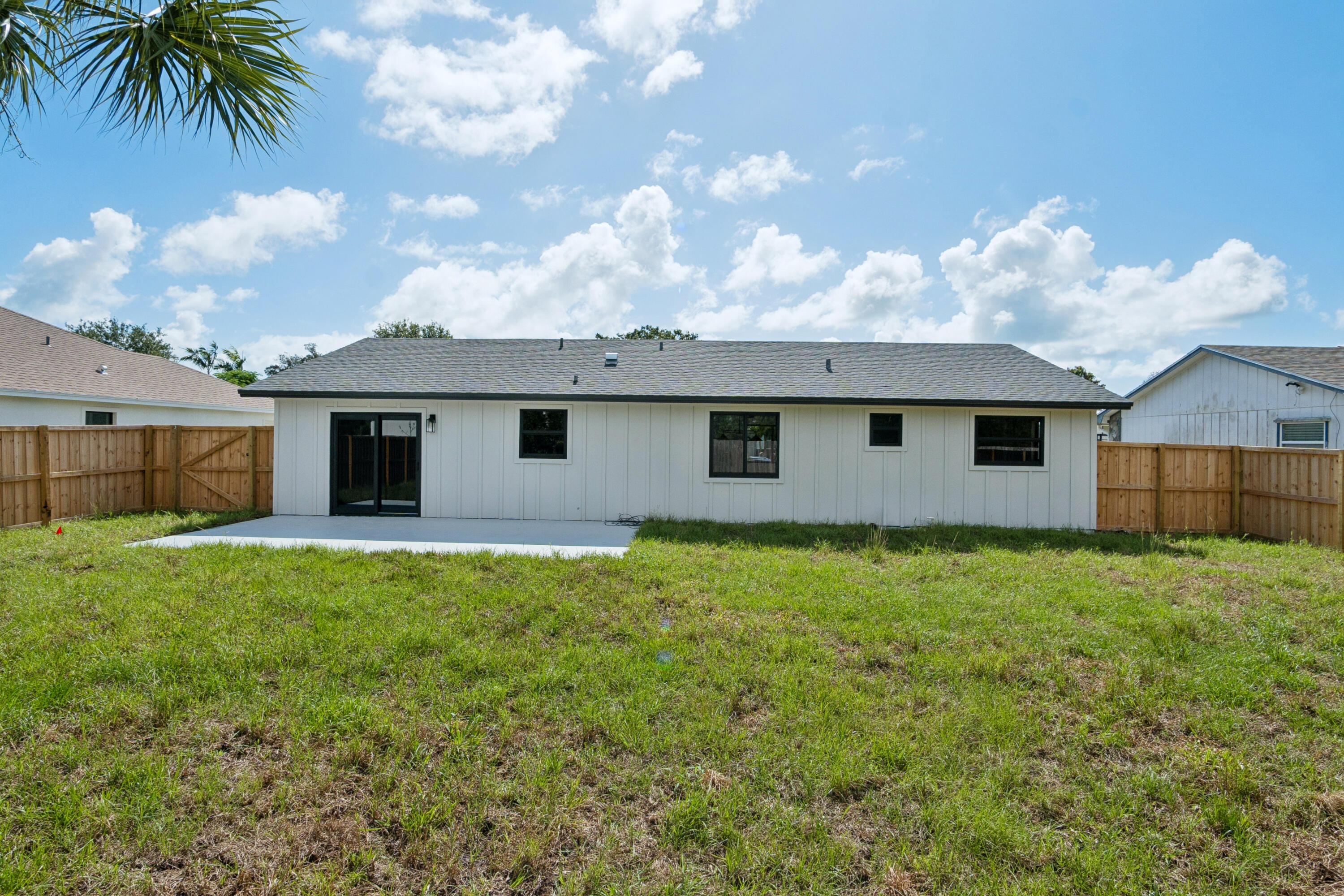 SANDY RIDGE - Residential