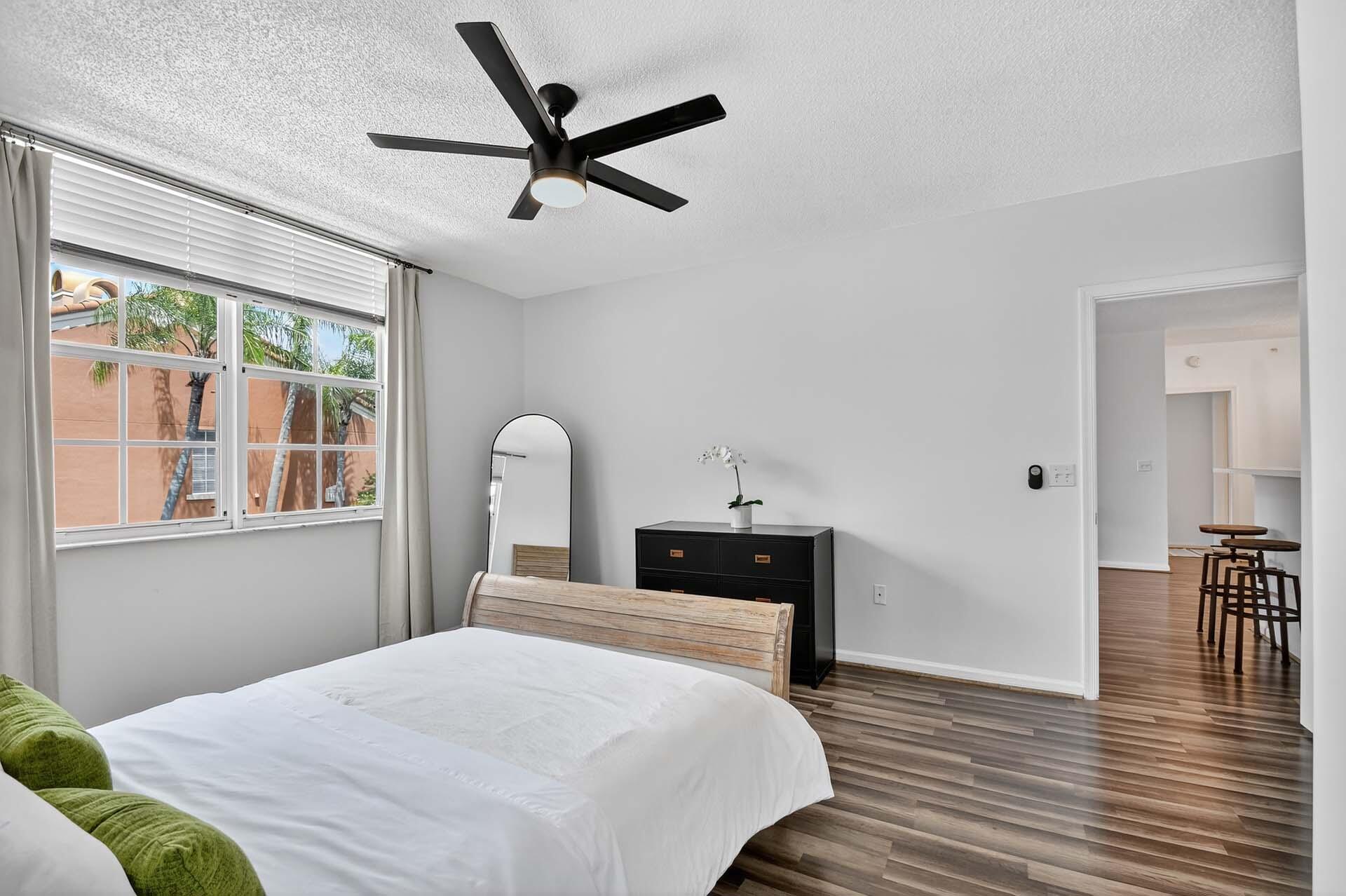 ST ANDREWS AT POLO CLUB CONDO - Residential