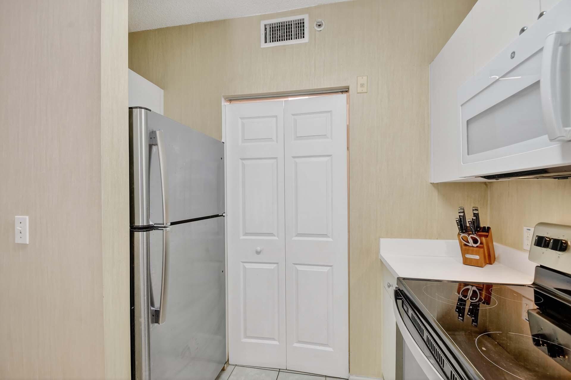 ST ANDREWS AT POLO CLUB CONDO - Residential