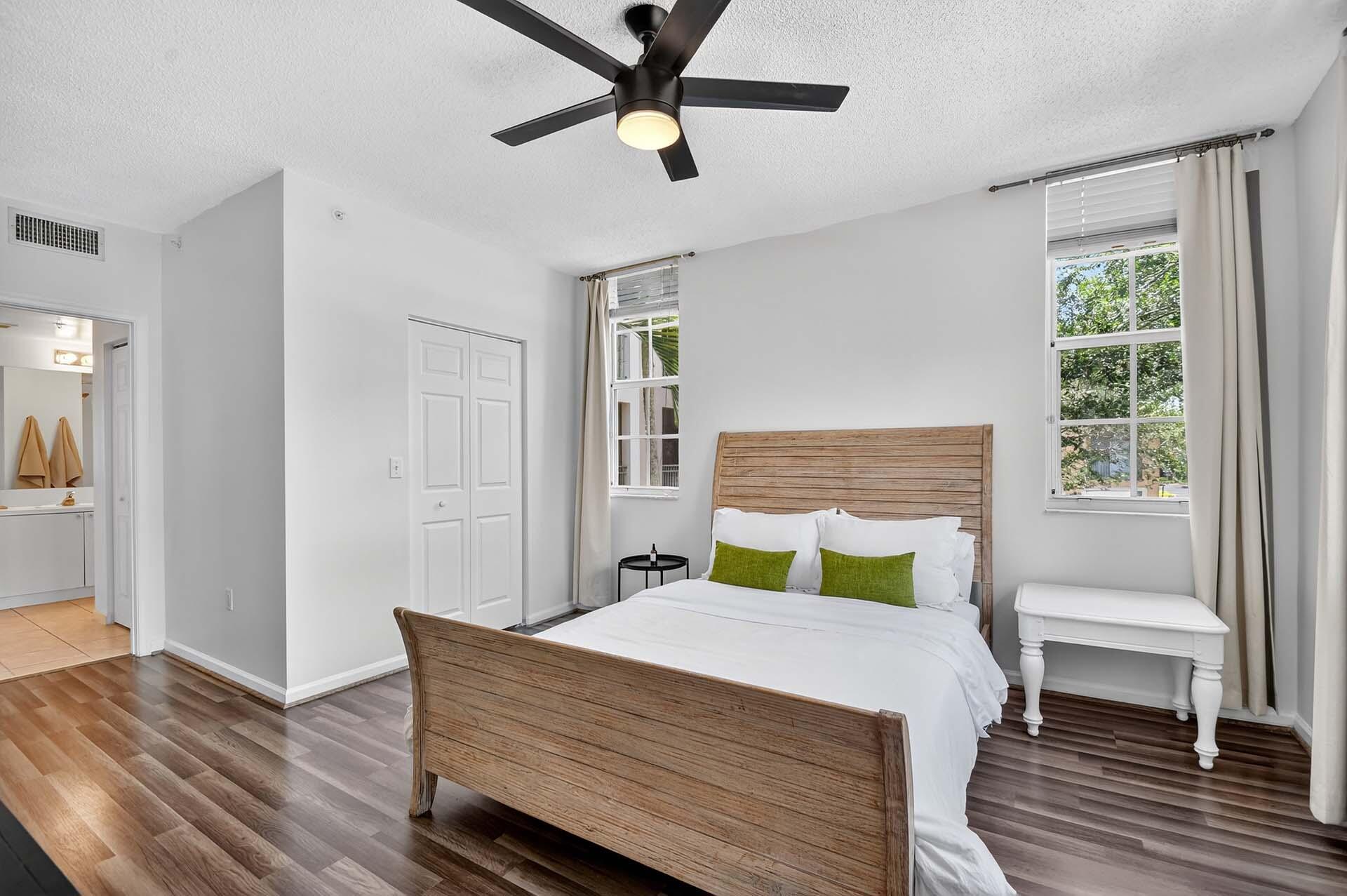 ST ANDREWS AT POLO CLUB CONDO - Residential