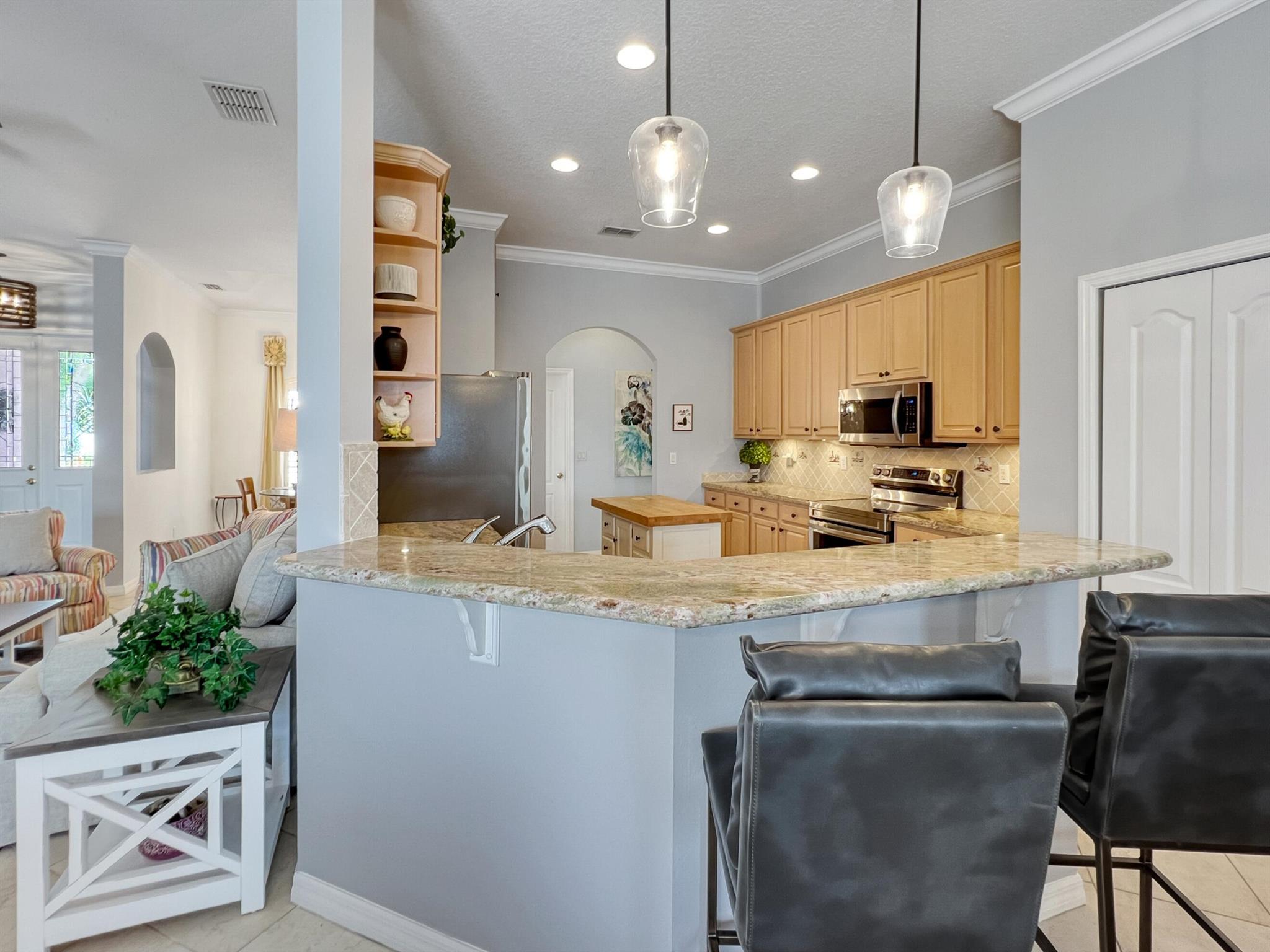 PINEAPPLE PLANTATION (AKA PINES) - Residential