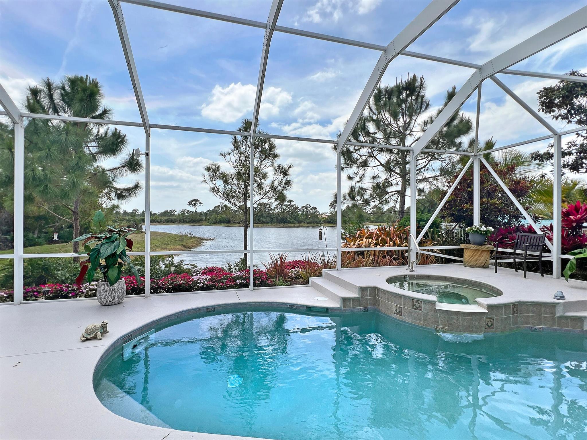 PINEAPPLE PLANTATION (AKA PINES) - Residential