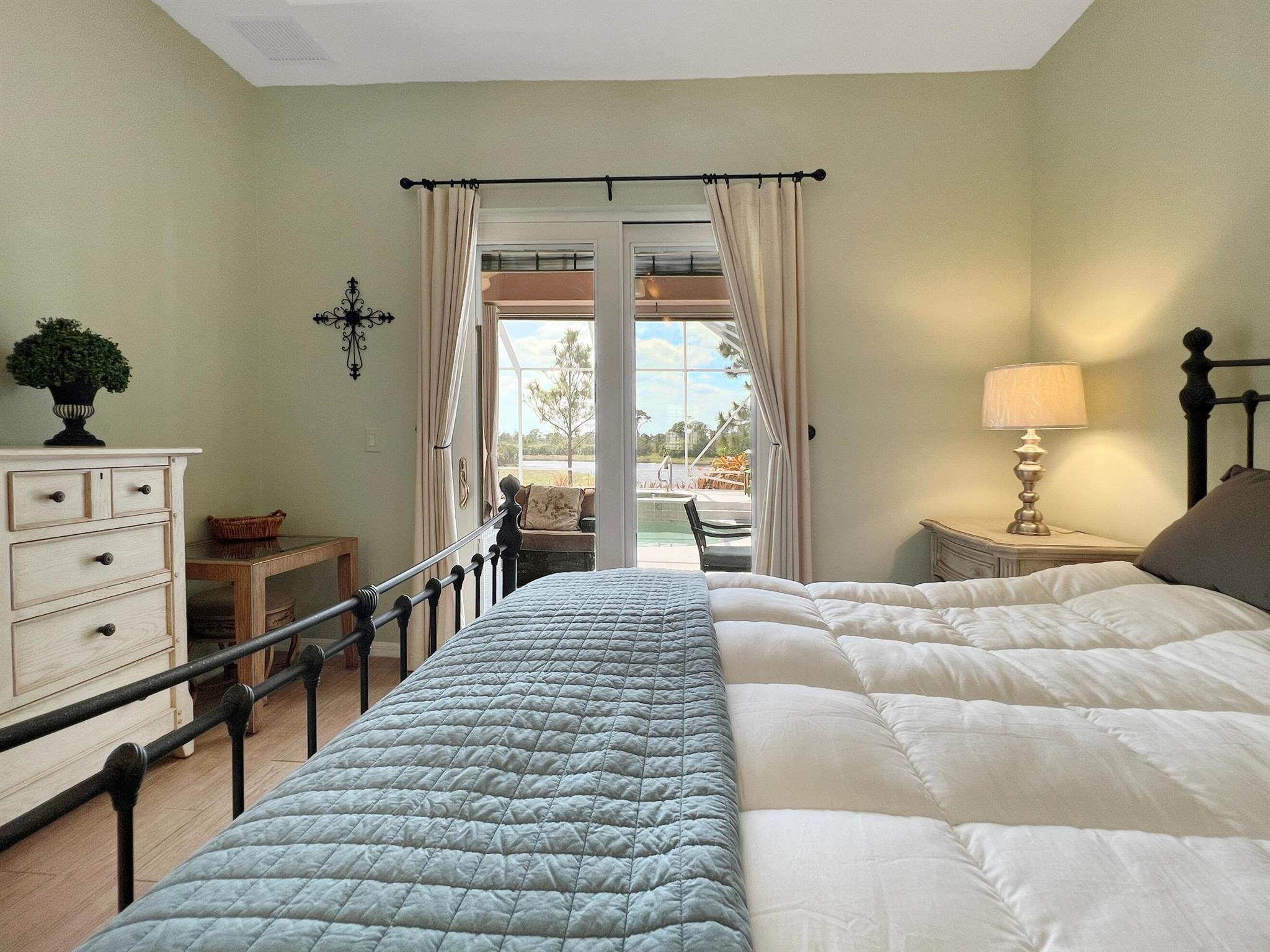 PINEAPPLE PLANTATION (AKA PINES) - Residential