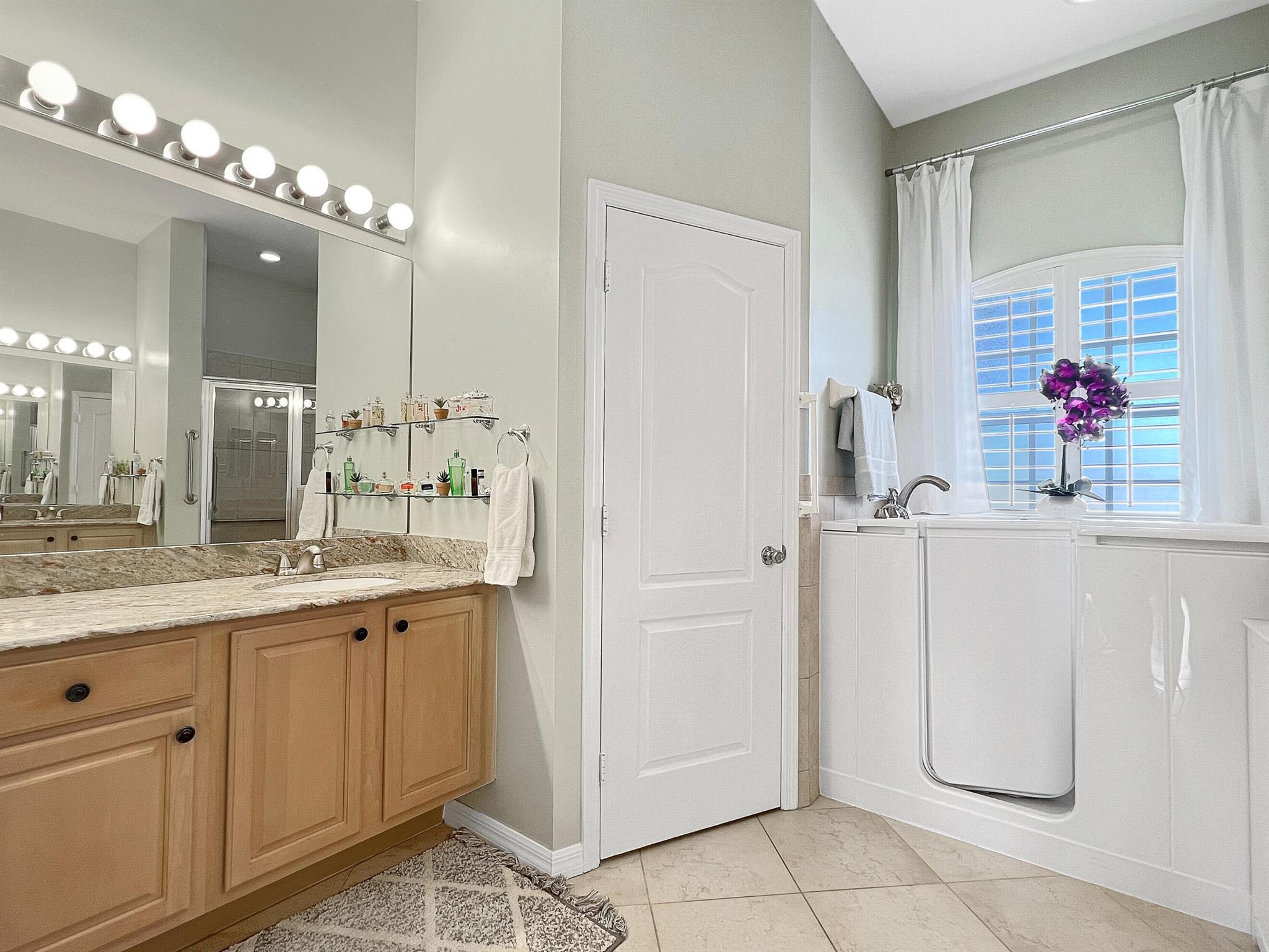 PINEAPPLE PLANTATION (AKA PINES) - Residential