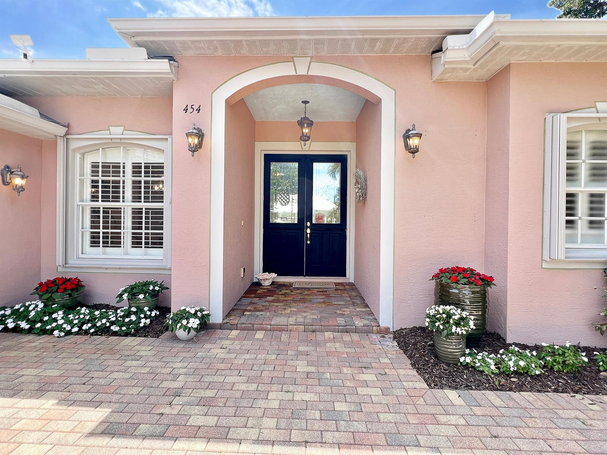 PINEAPPLE PLANTATION (AKA PINES) - Residential