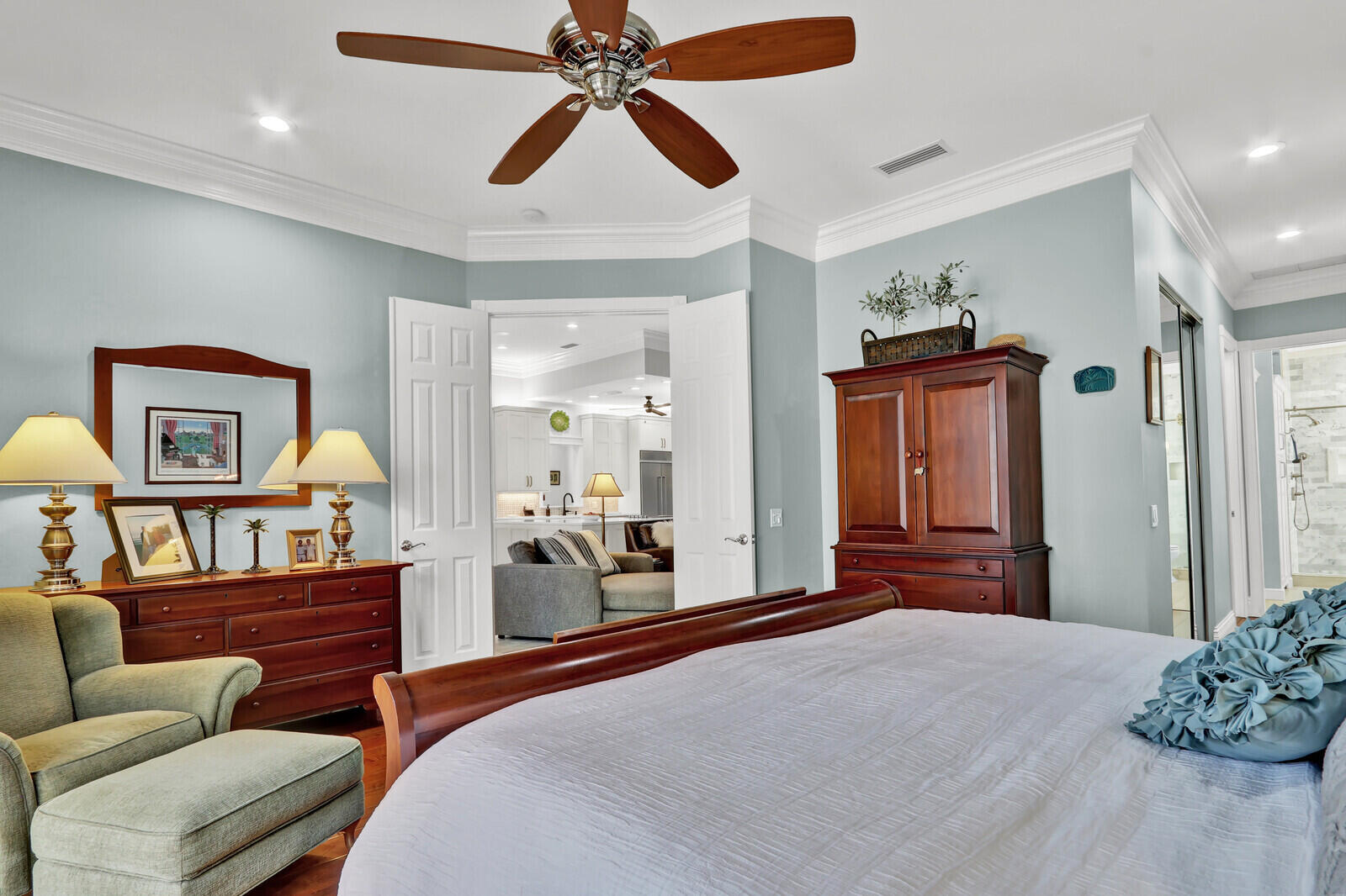 MAGNOLIA BAY - Residential