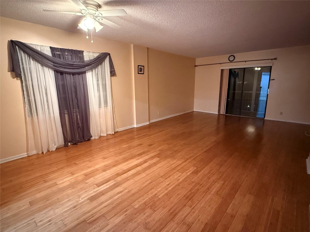 Briarwood Club 3 Condo - Residential Lease