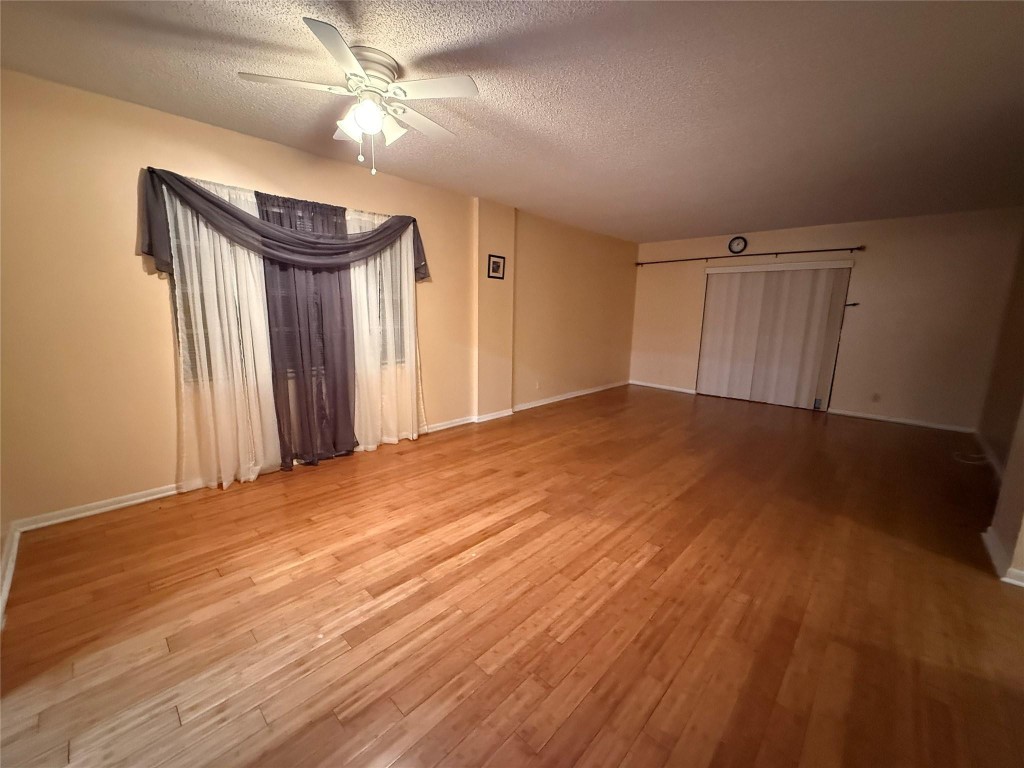 Briarwood Club 3 Condo - Residential Lease