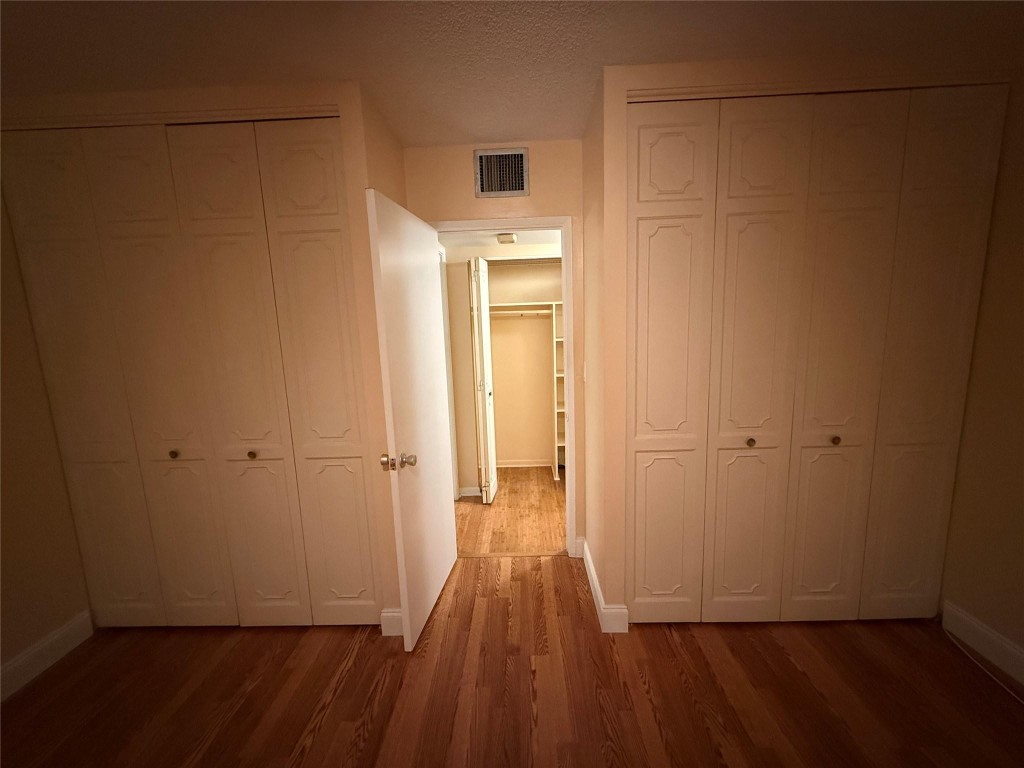 Briarwood Club 3 Condo - Residential Lease