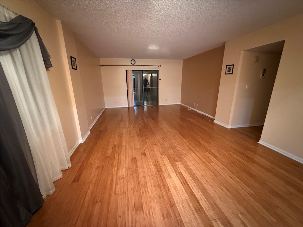 Briarwood Club 3 Condo - Residential Lease