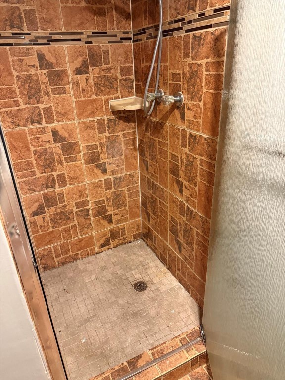 Briarwood Club 3 Condo - Residential Lease