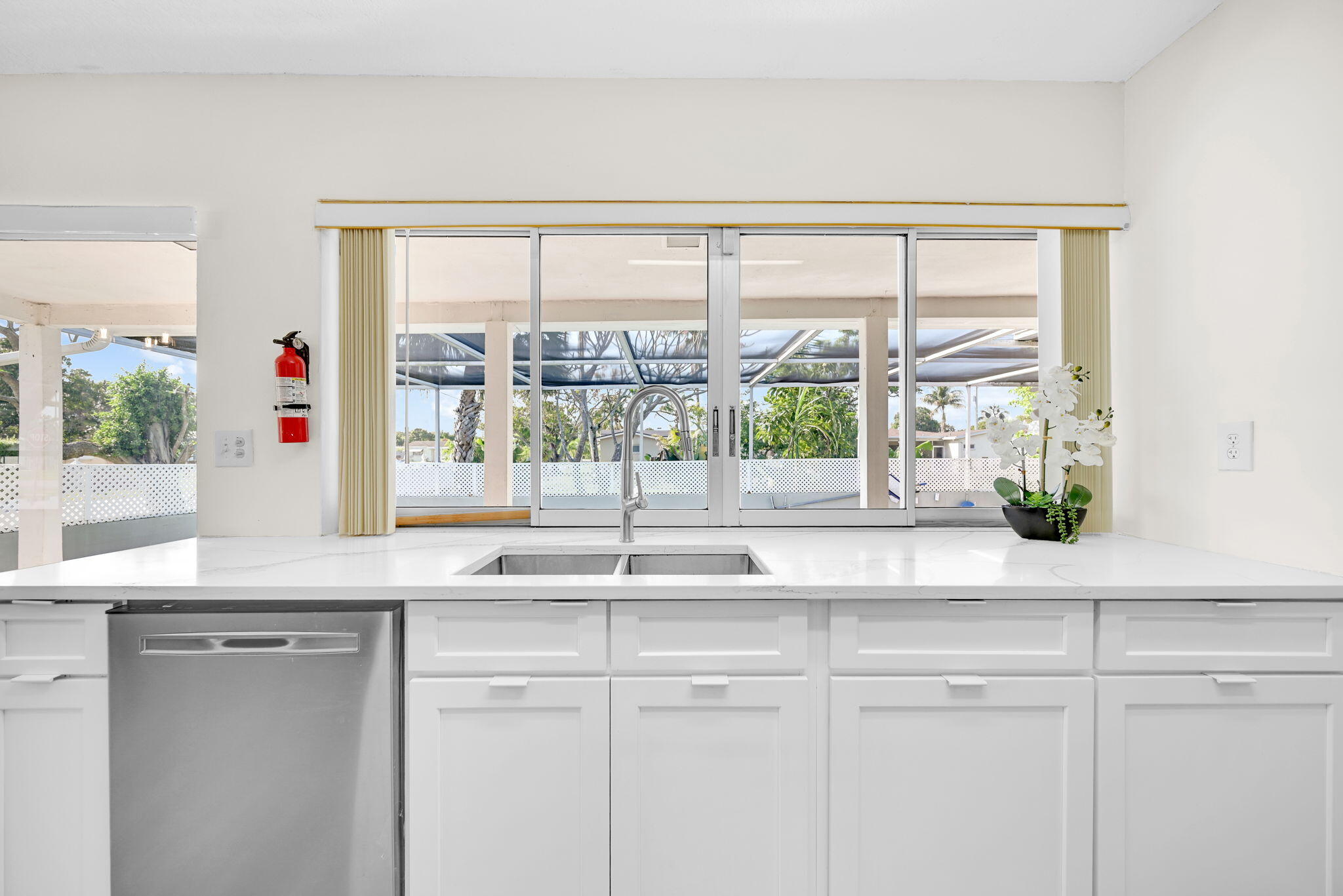 OAKLAND ESTATES 4TH SEC - Residential