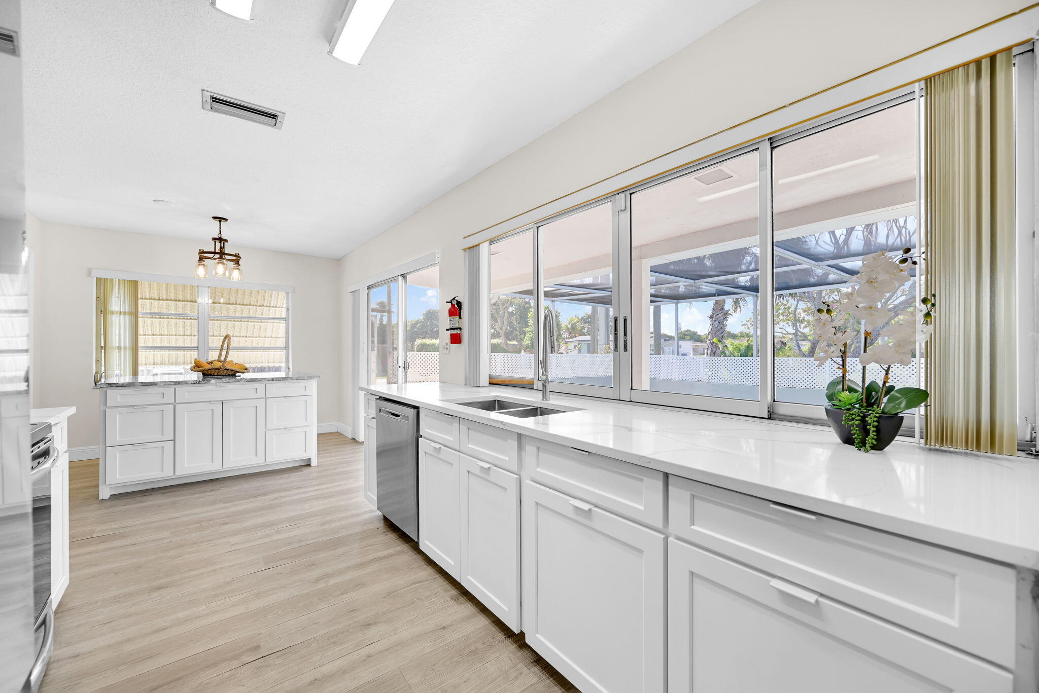 OAKLAND ESTATES 4TH SEC - Residential