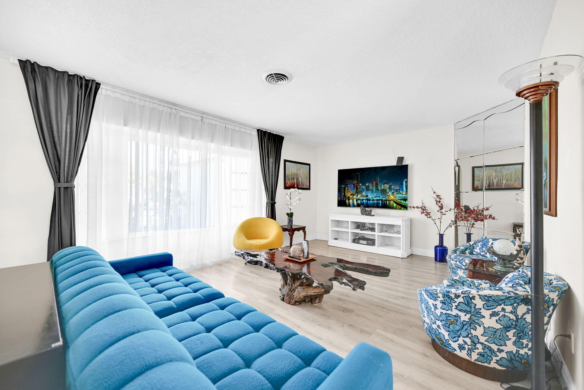 OAKLAND ESTATES 4TH SEC - Residential