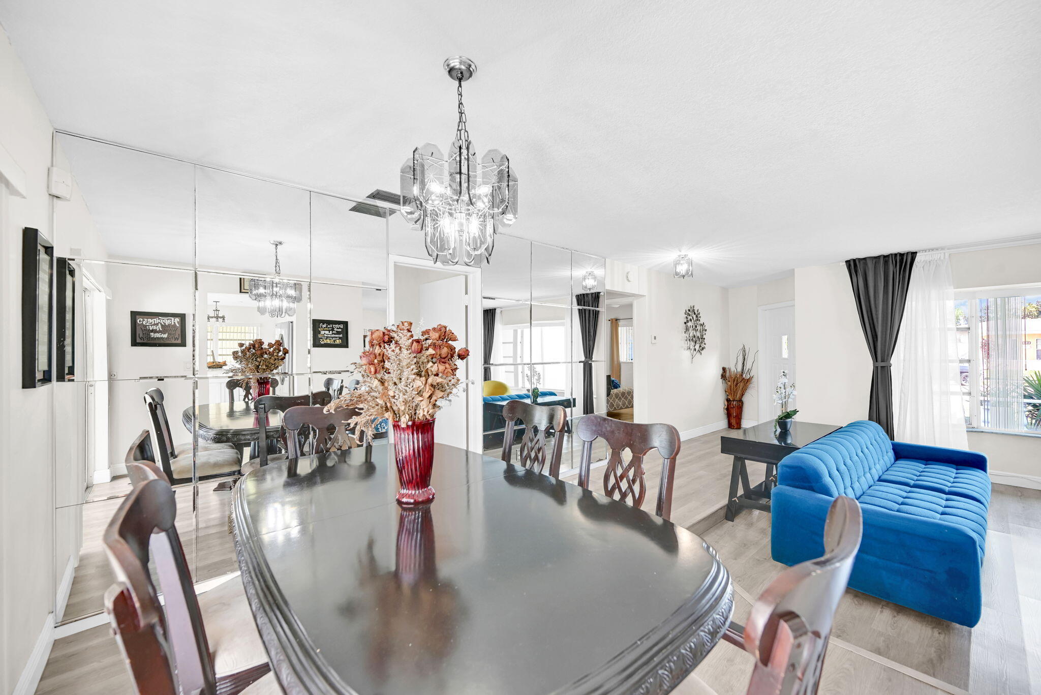 OAKLAND ESTATES 4TH SEC - Residential