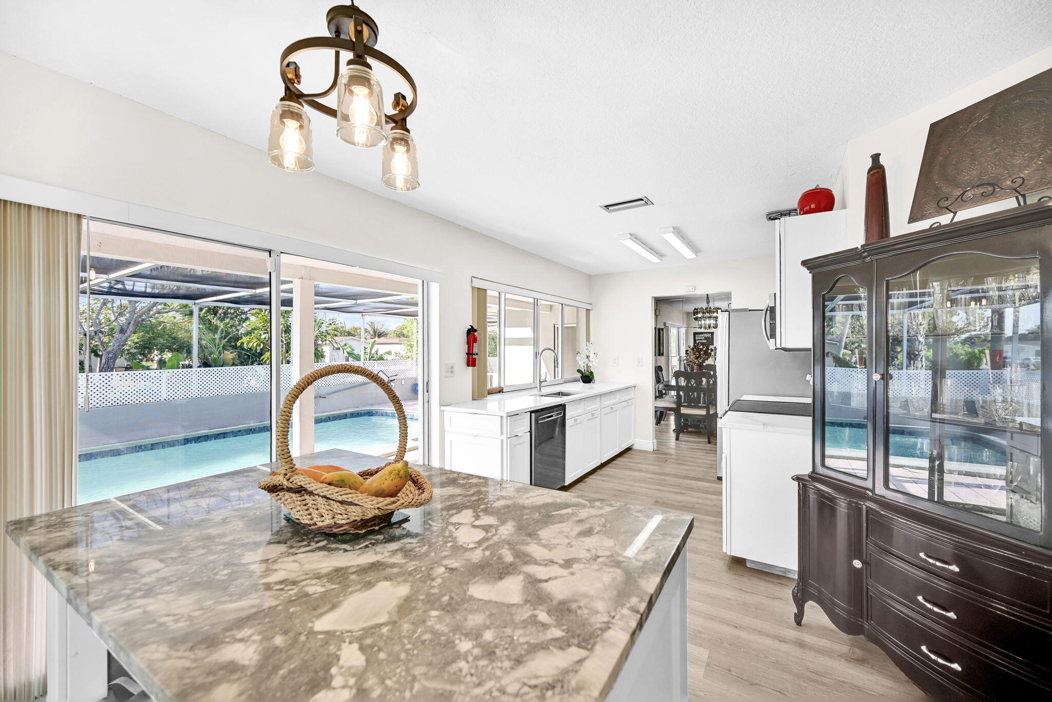 OAKLAND ESTATES 4TH SEC - Residential