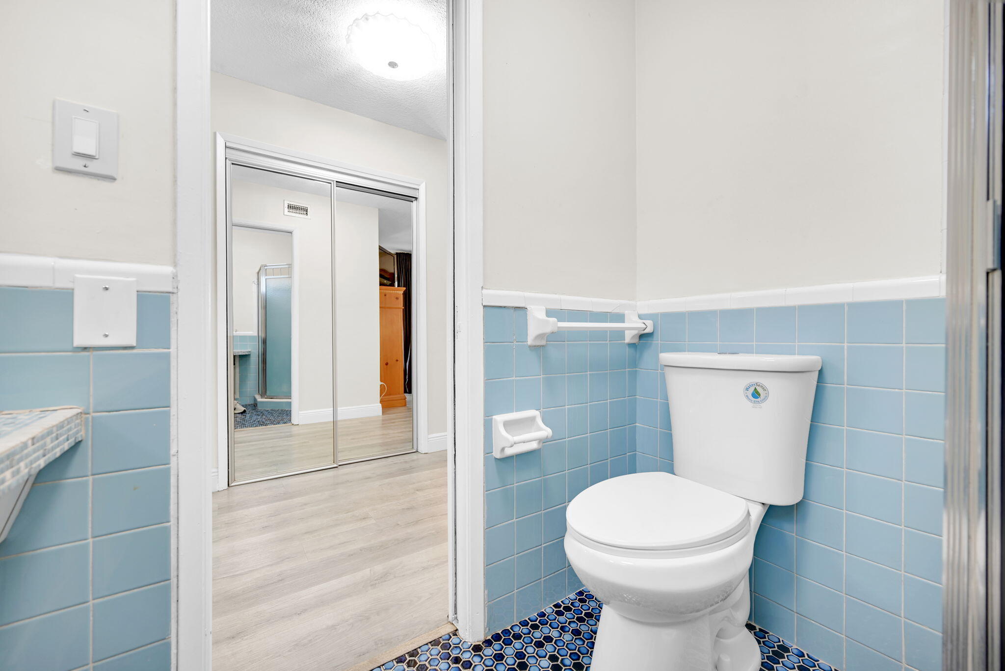 OAKLAND ESTATES 4TH SEC - Residential