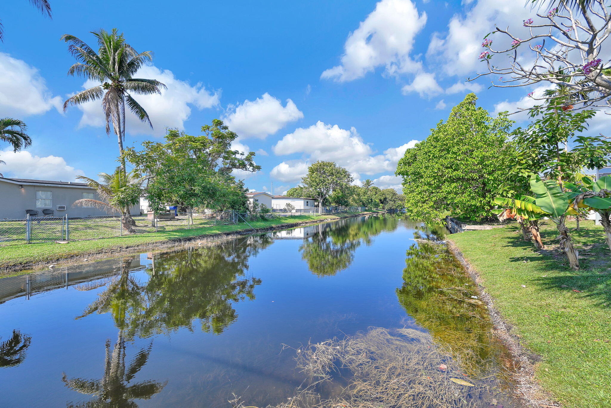 OAKLAND ESTATES 4TH SEC - Residential