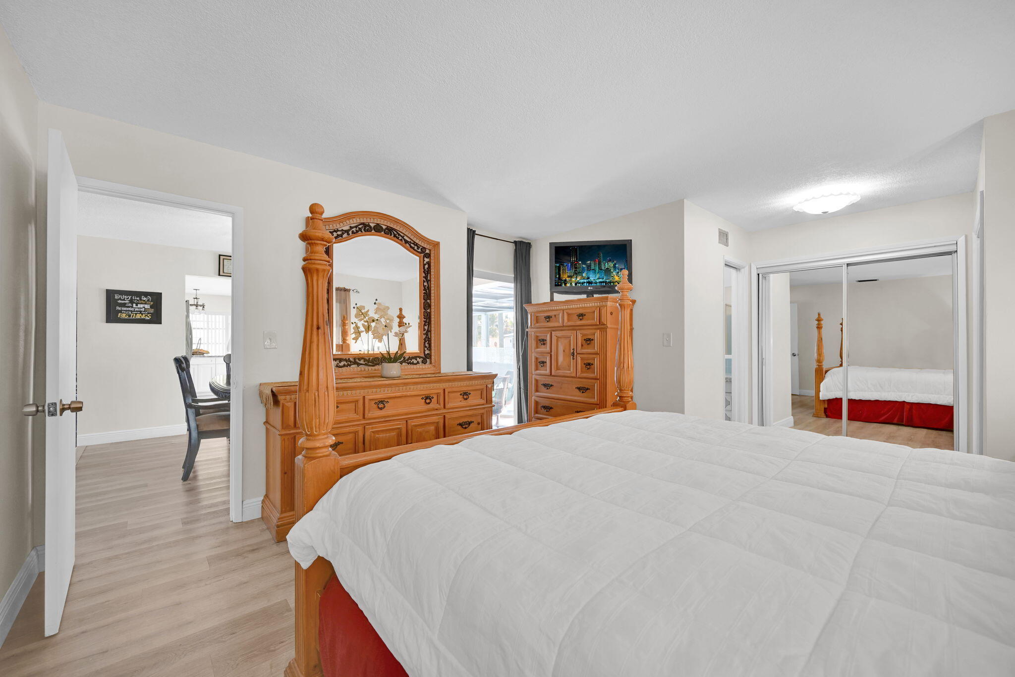 OAKLAND ESTATES 4TH SEC - Residential